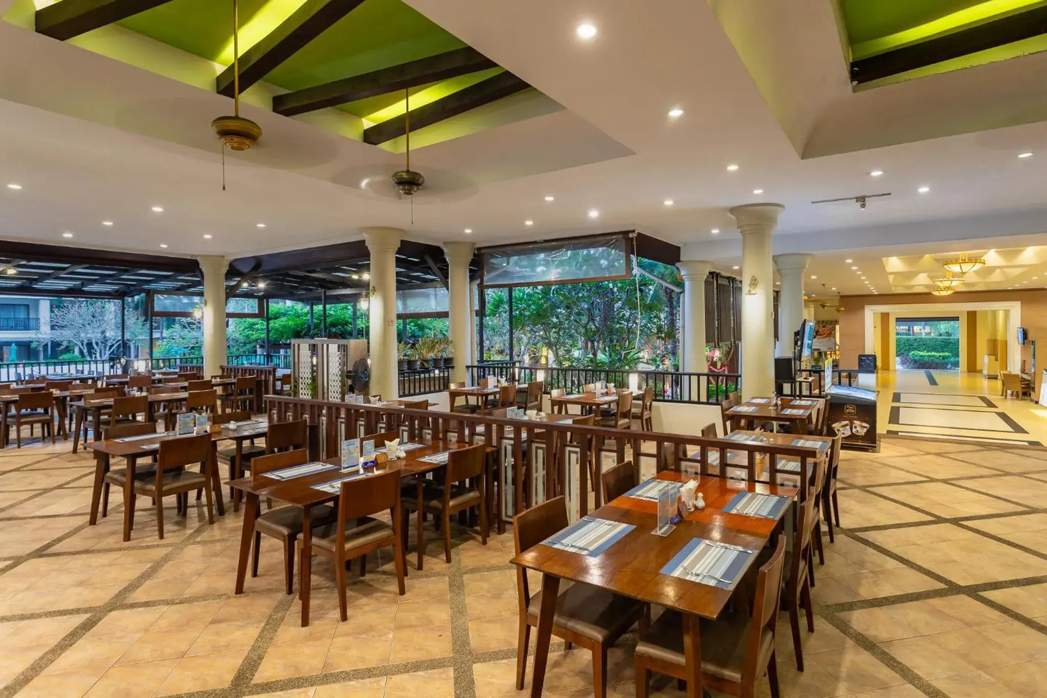 Restaurant/places to eat in Deevana Patong Resort & Spa Restaurant/places to eat in Deevana Patong Resort & Spa