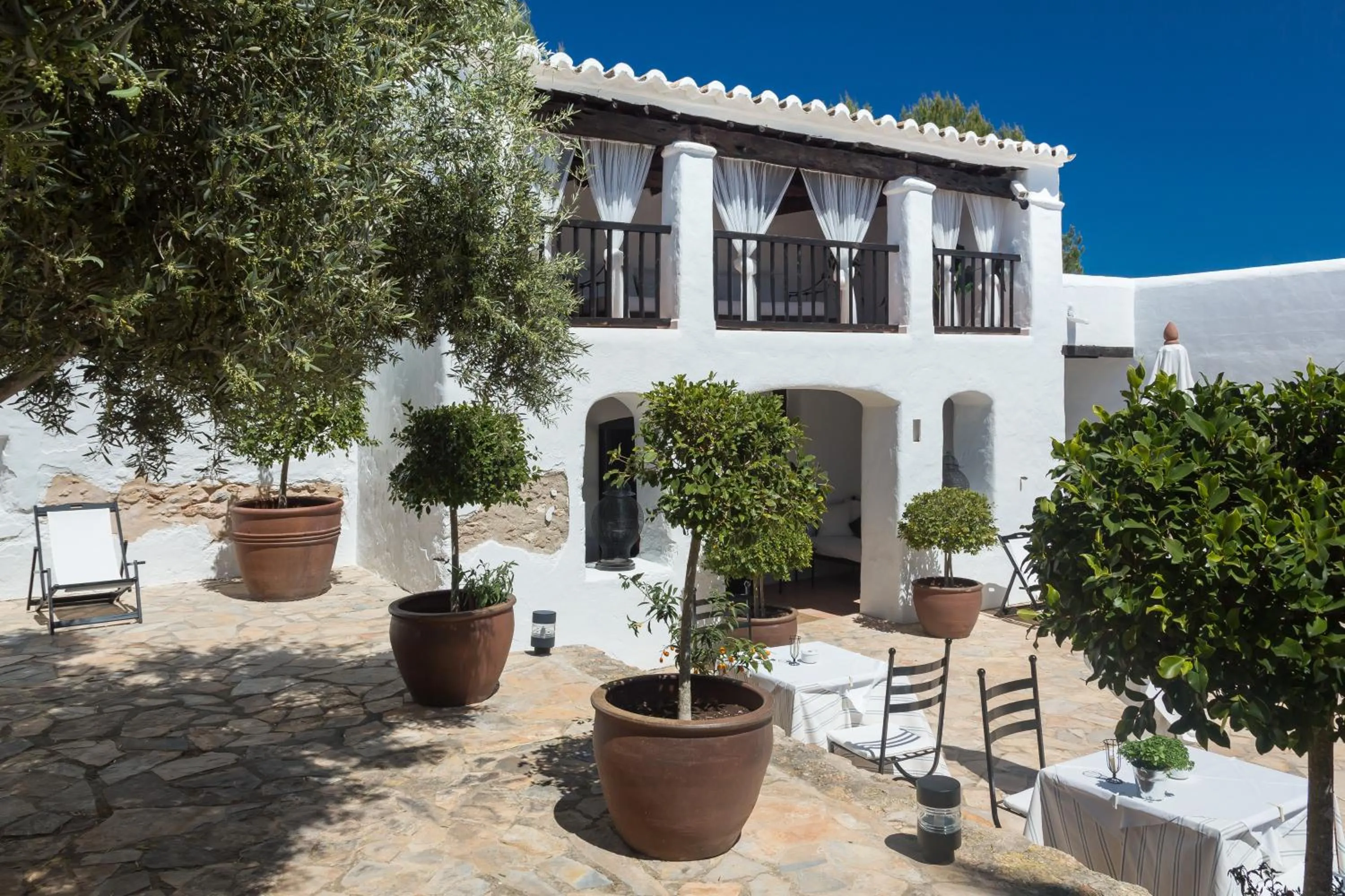 Facade/entrance in Agroturismo Can Guillem