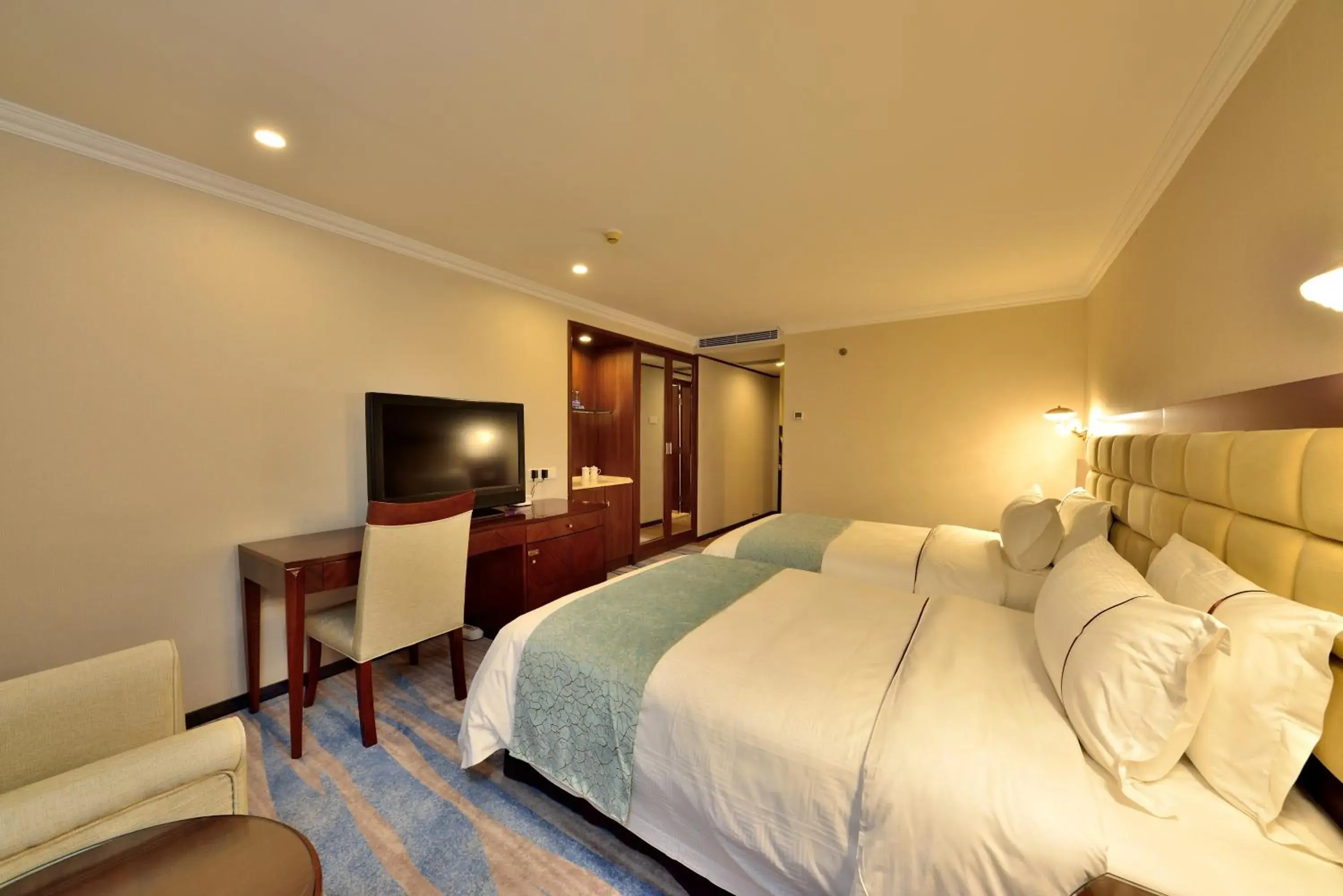 Bed in Hai Jun Hotel Guangzhou Bed in Hai Jun Hotel Guangzhou