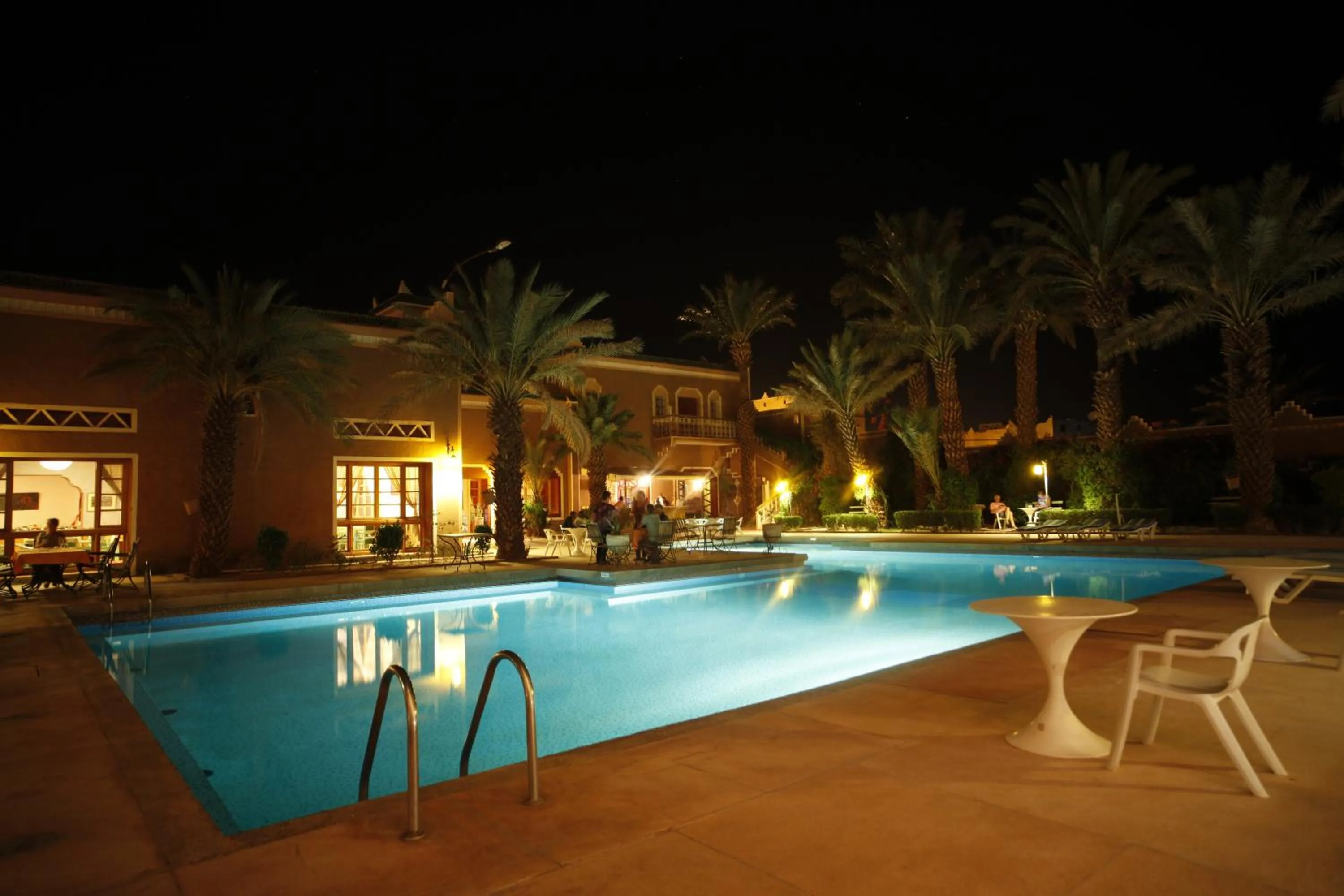 Swimming pool in Hôtel Le Tinsouline