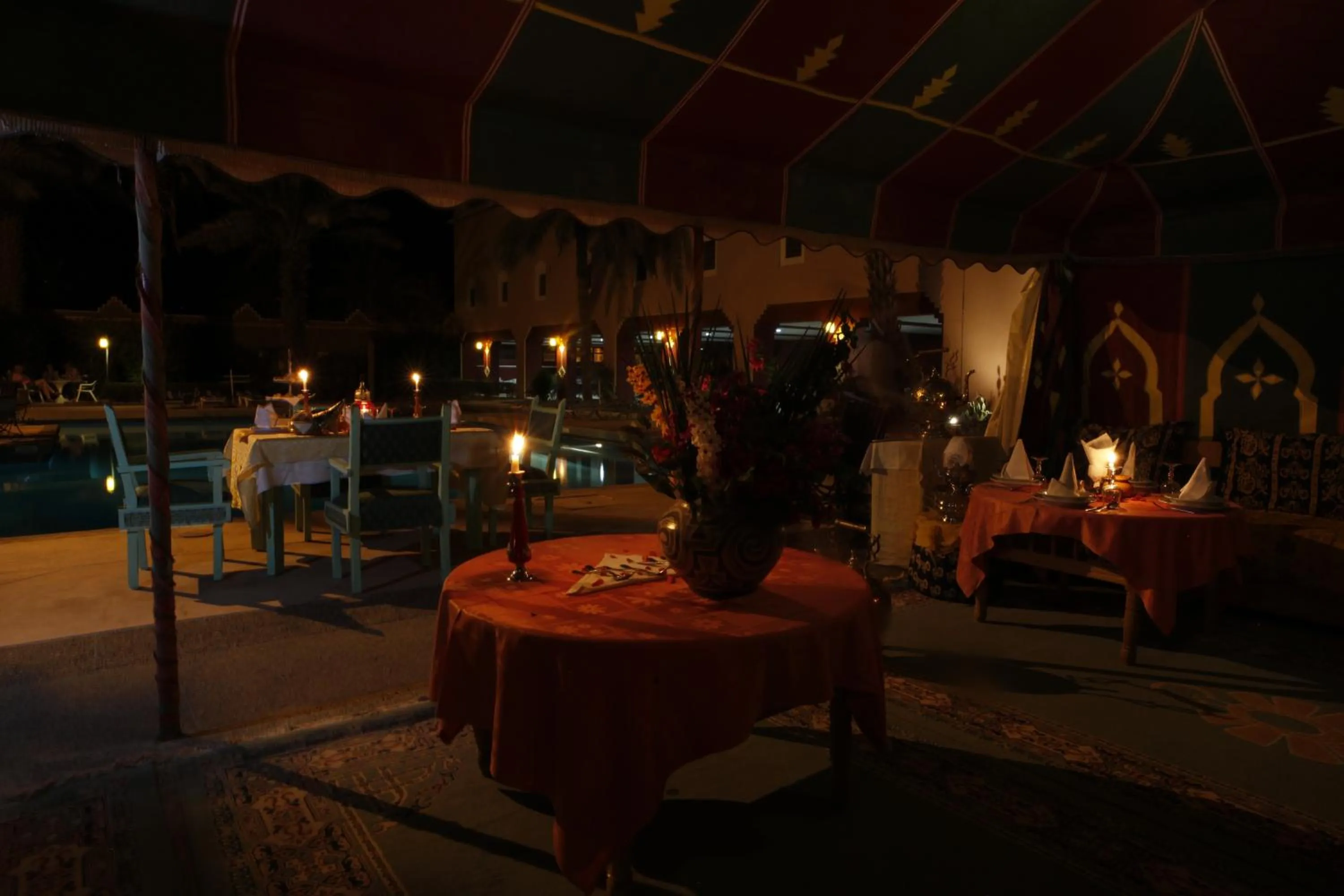 Restaurant/places to eat in Hôtel Le Tinsouline