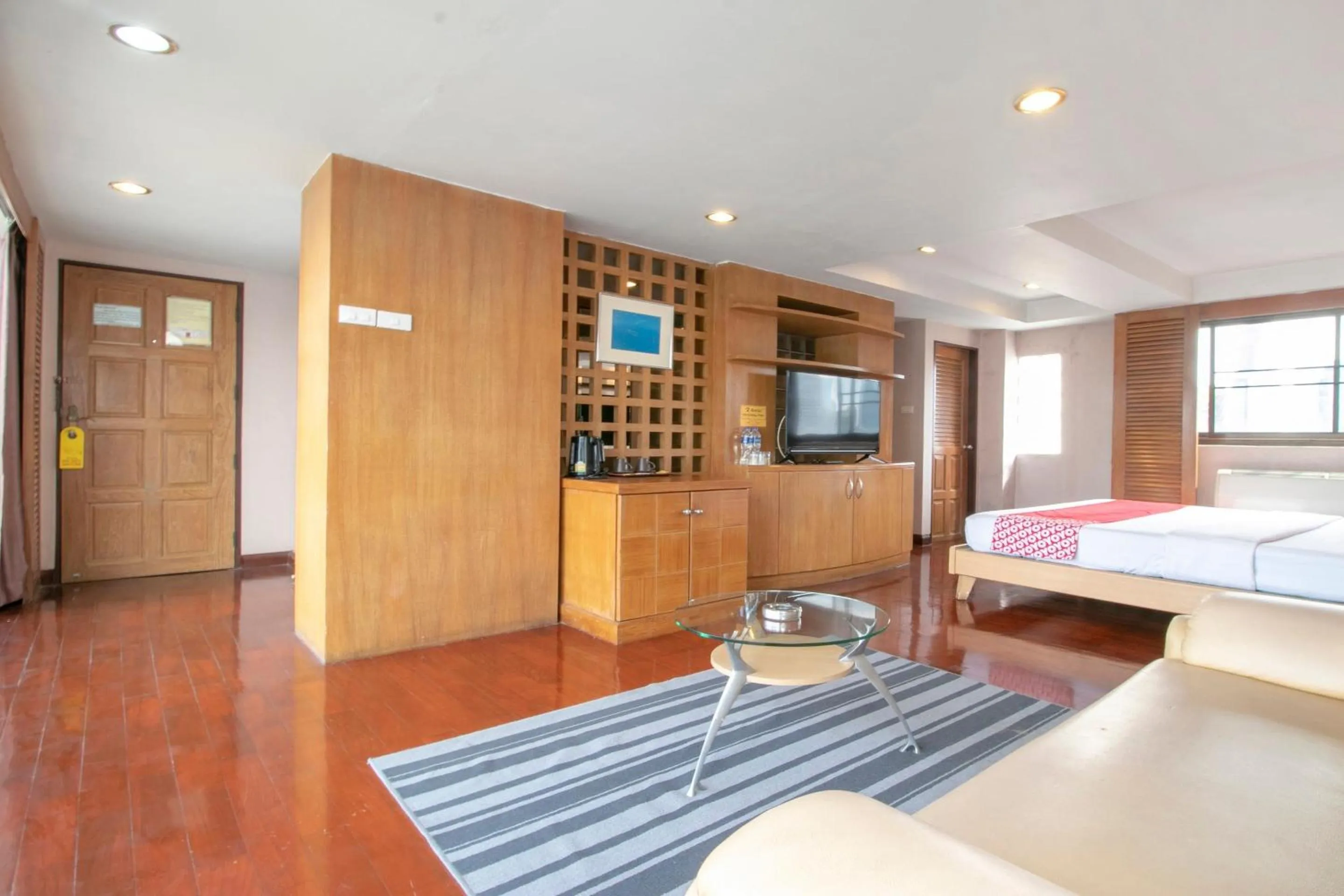 Bedroom, Bed in Hotel Win Long