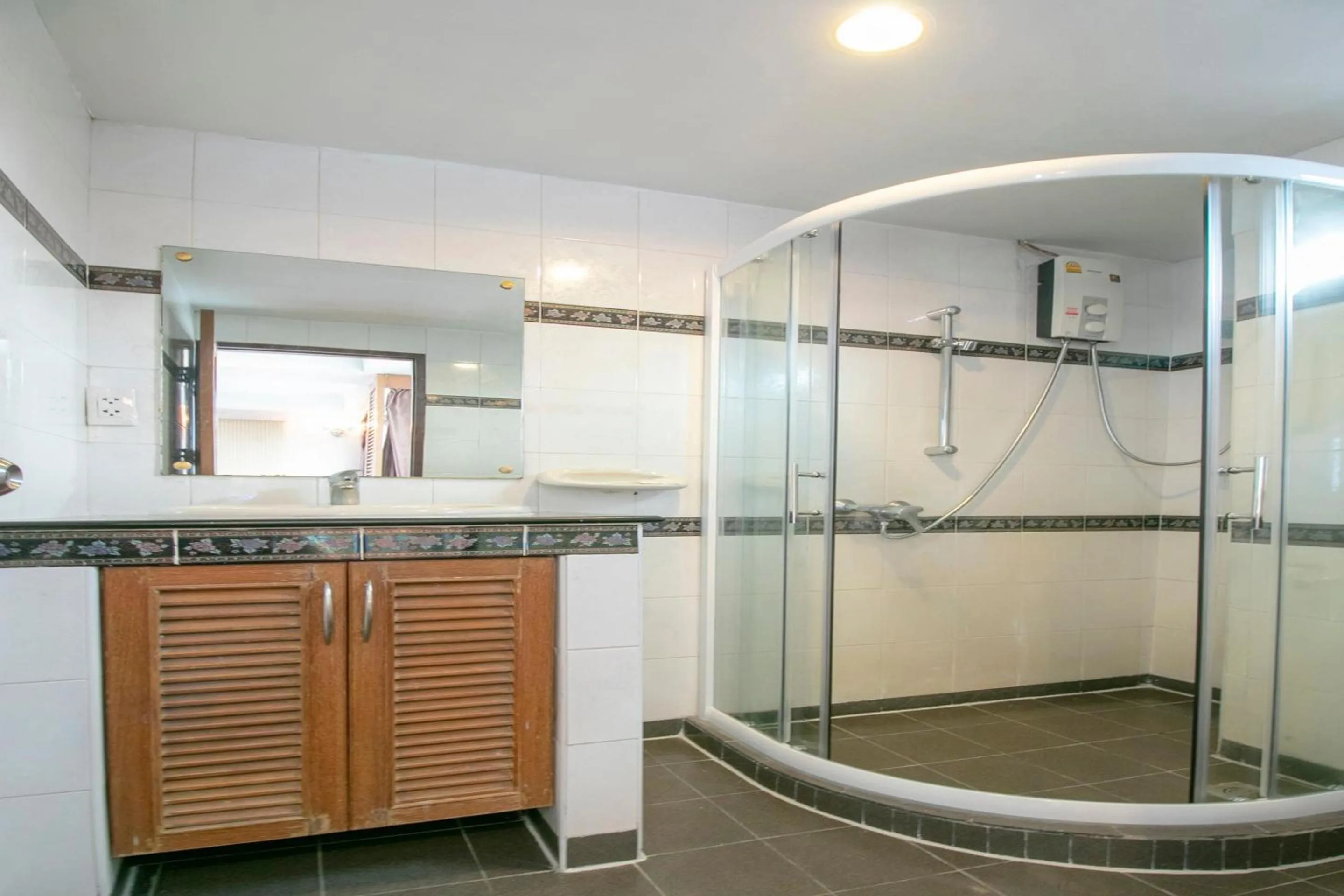 Bathroom in Hotel Win Long