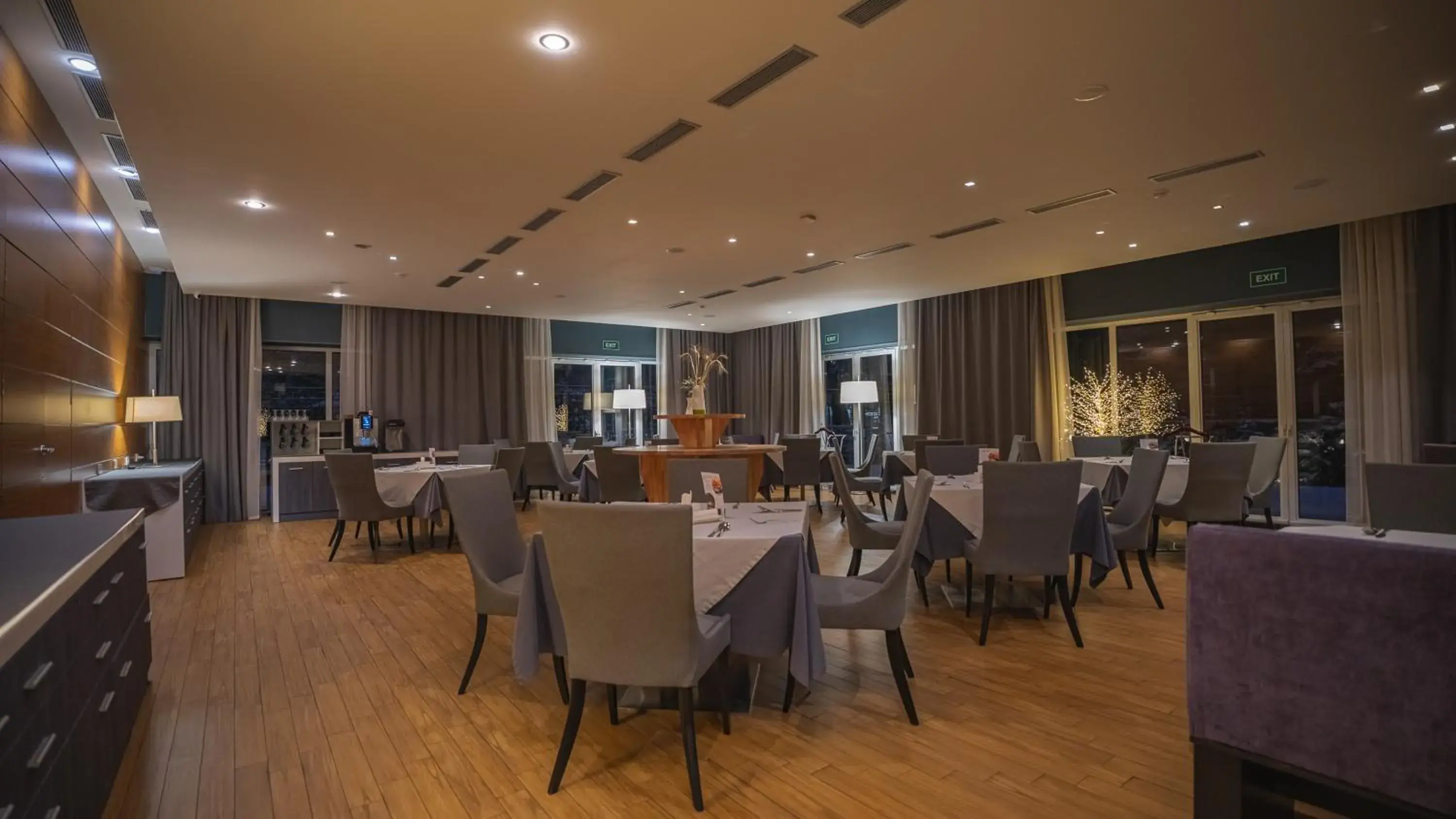 Restaurant/places to eat in Park Hotel Almaty Restaurant/places to eat in Park Hotel Almaty