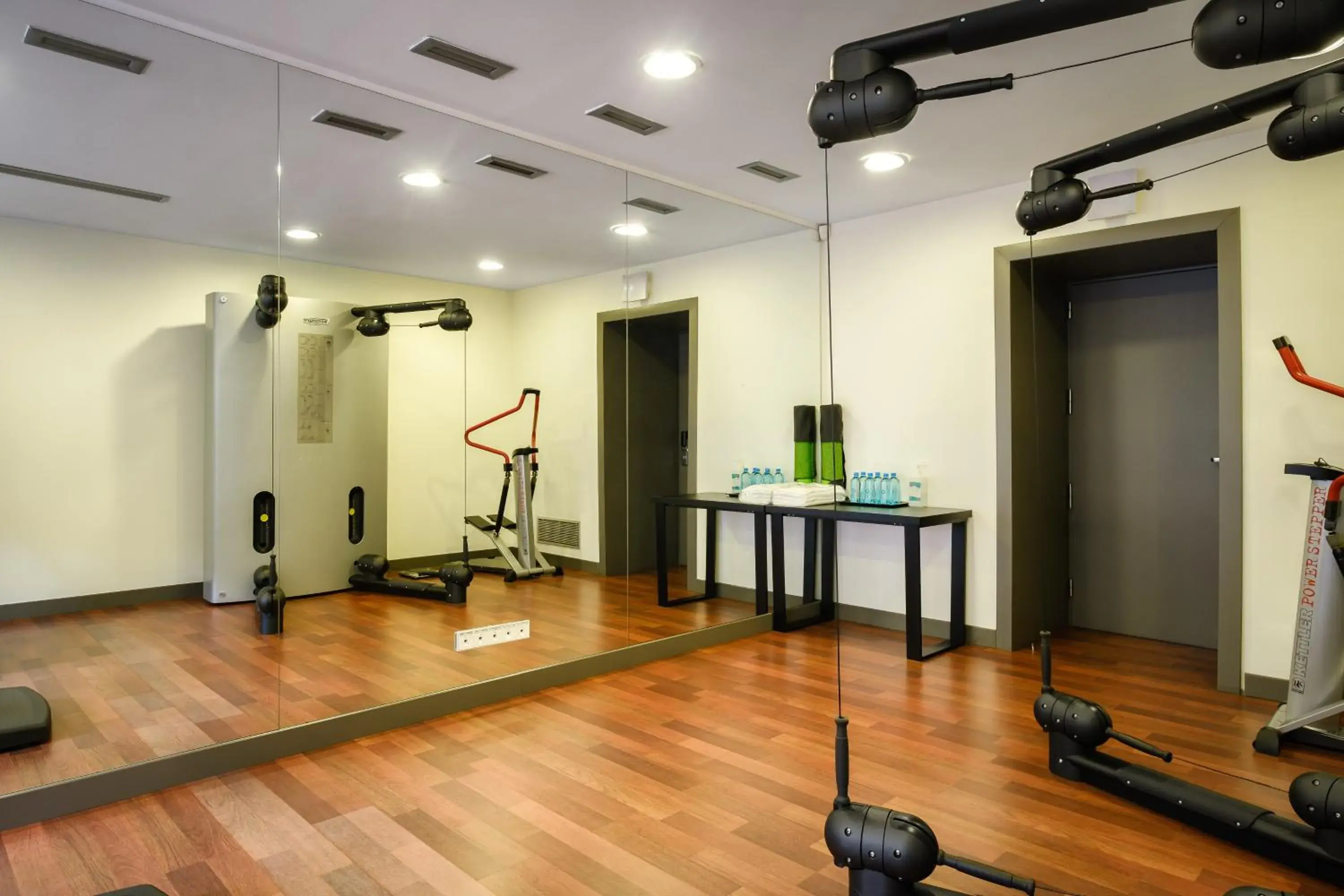 Fitness centre/facilities in Park Hotel Almaty Fitness centre/facilities in Park Hotel Almaty