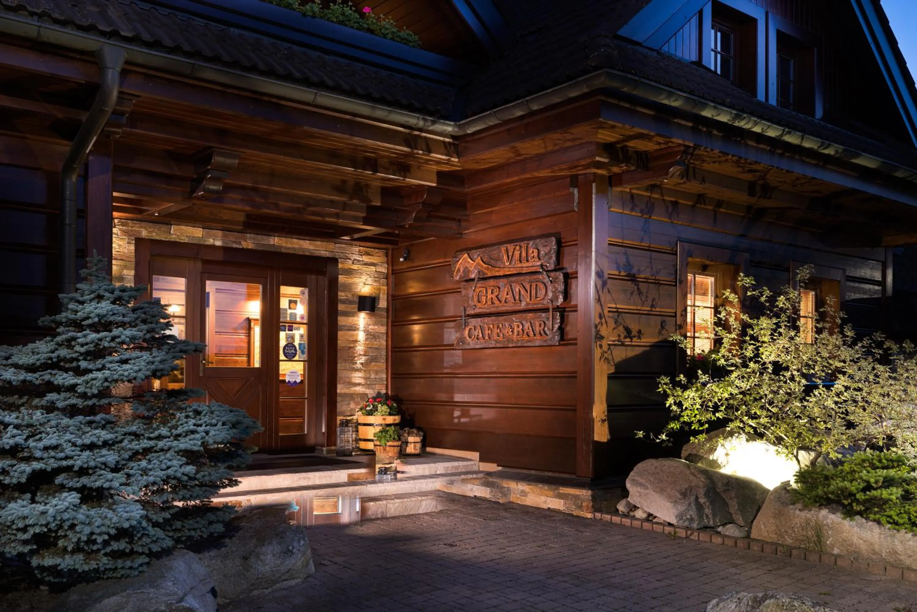 Property building in Vila GRAND