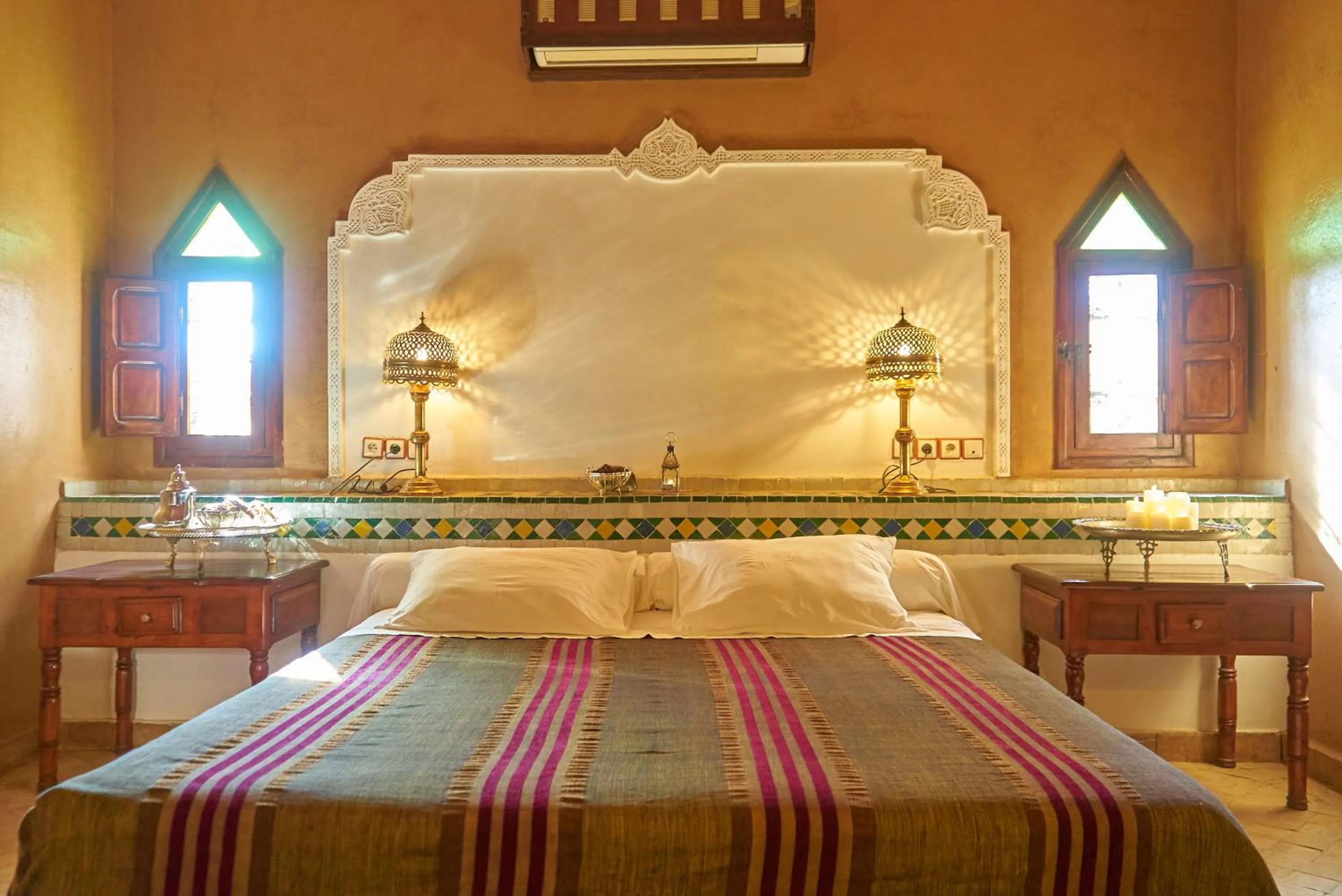 Bed in Hotel Kasbah Azalay