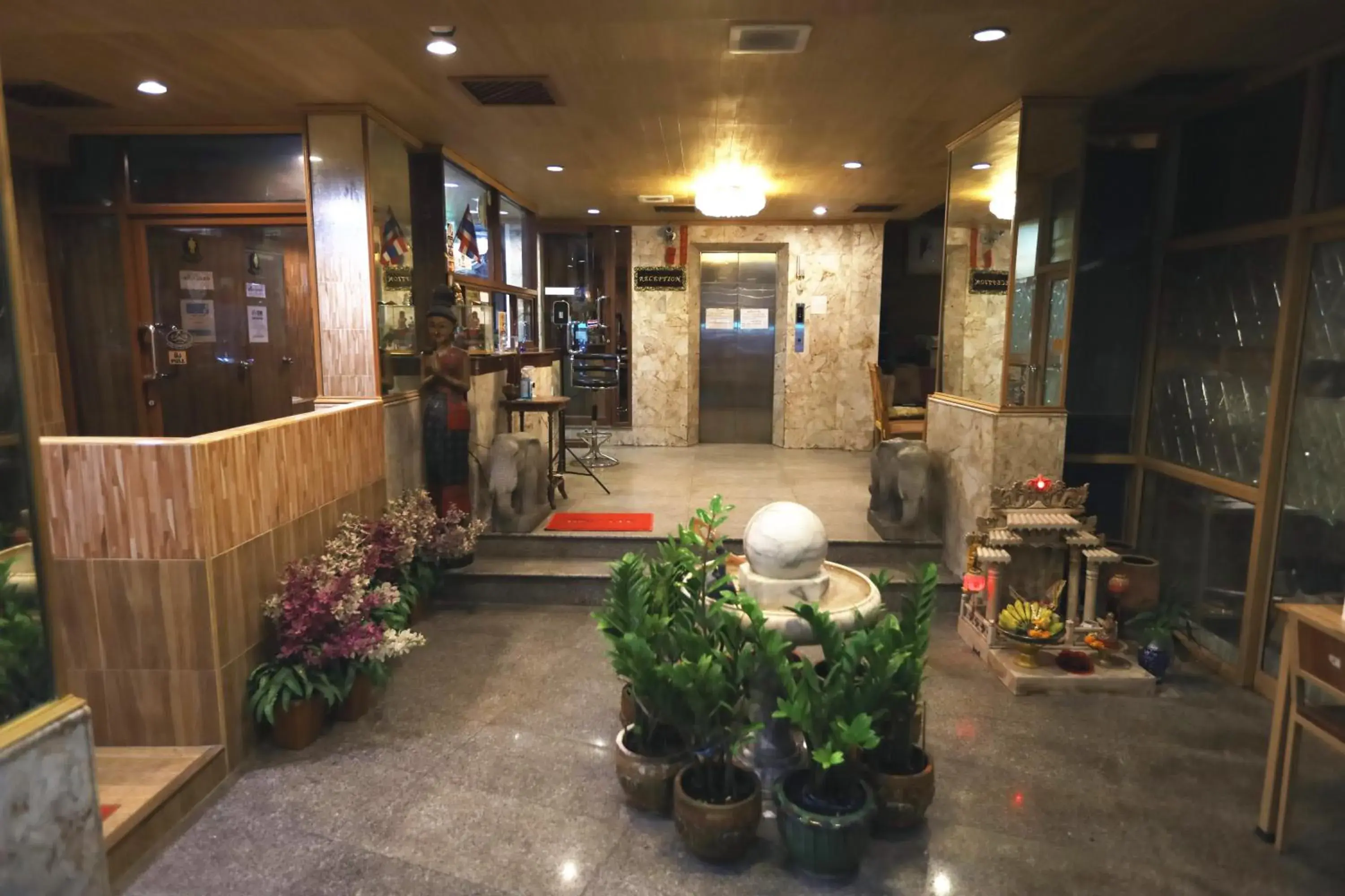 Lobby/Reception in Thai Cozy House