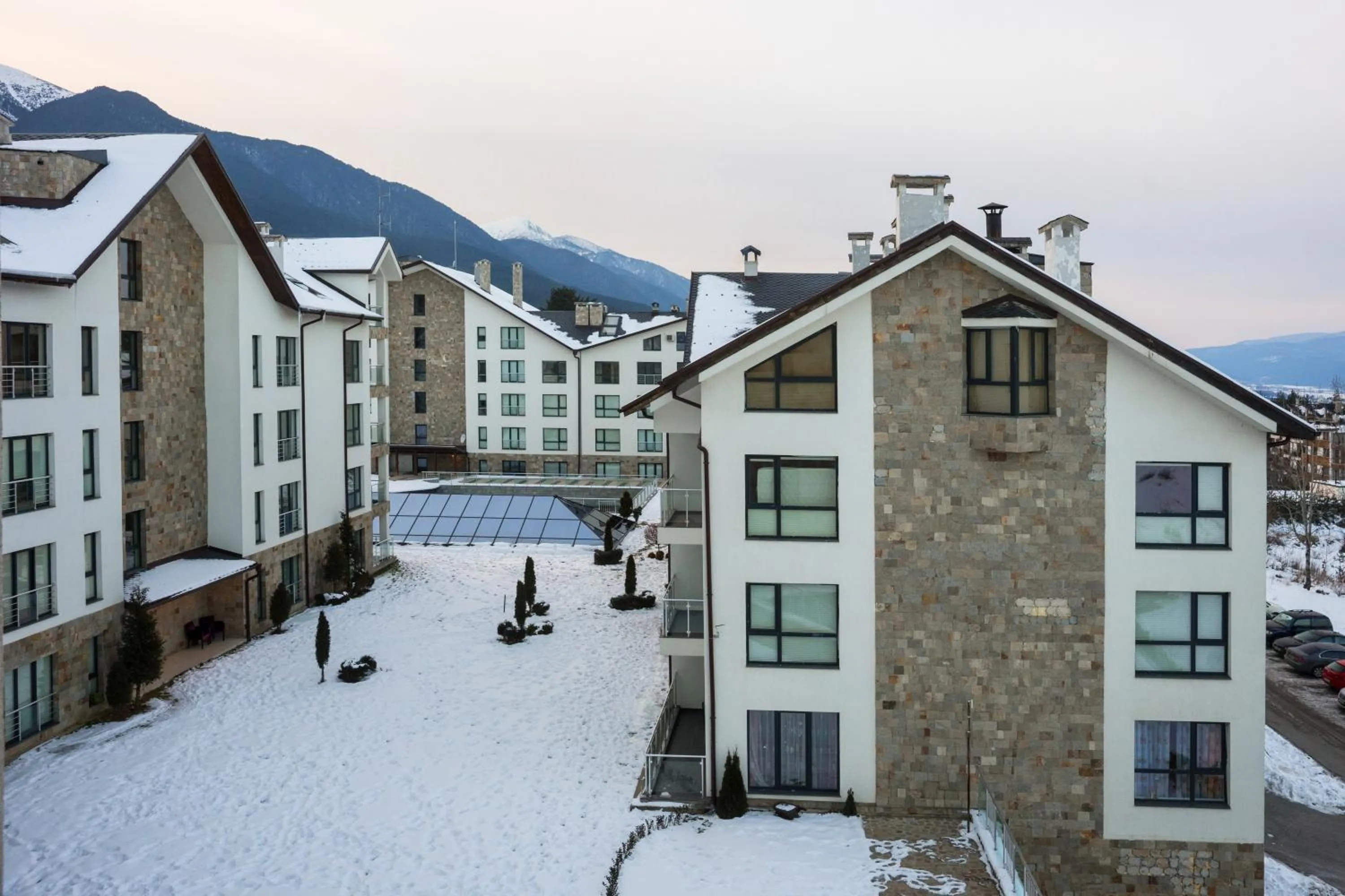 Facade/entrance in Saint George Palace Aparthotel