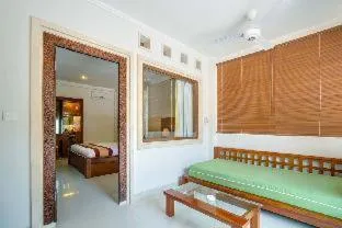 Seating area, Bed in Baleka Resort & Spa