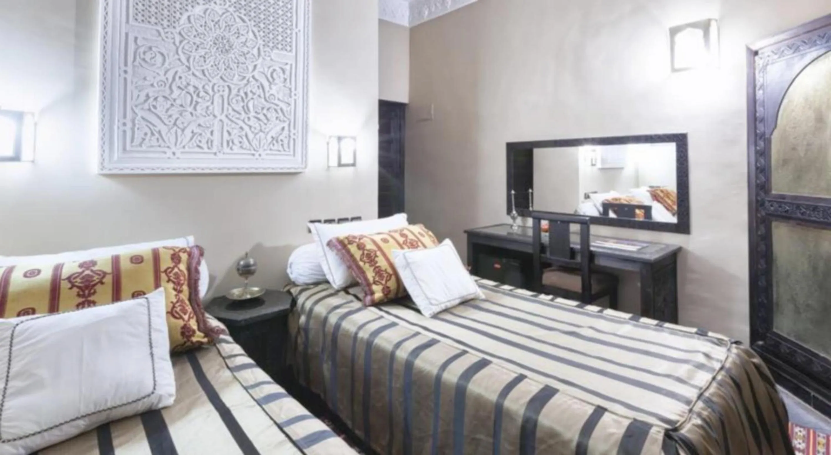 Photo of the whole room, Bed in Hotel Azoul