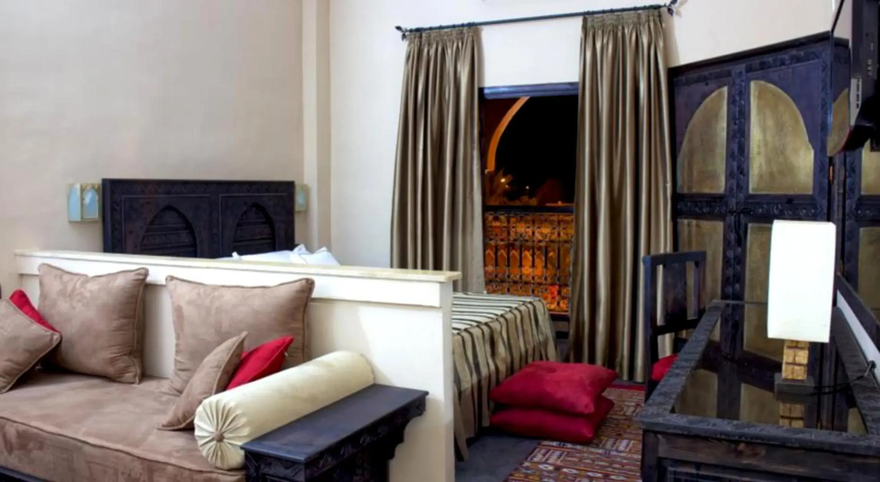 Triple Room in Hotel Azoul Triple Room in Hotel Azoul