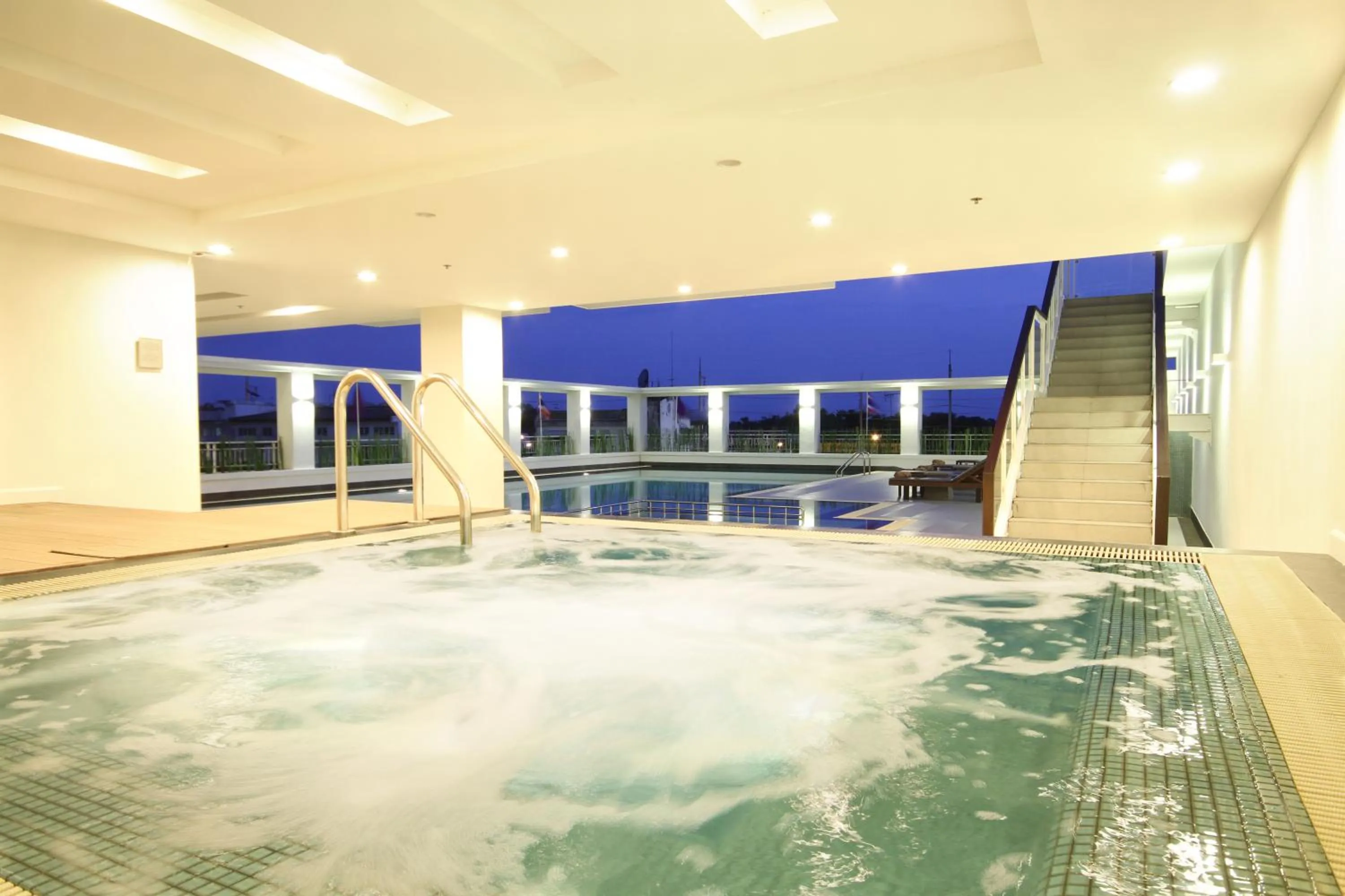 Swimming pool in Kantary Hotel Kabinburi