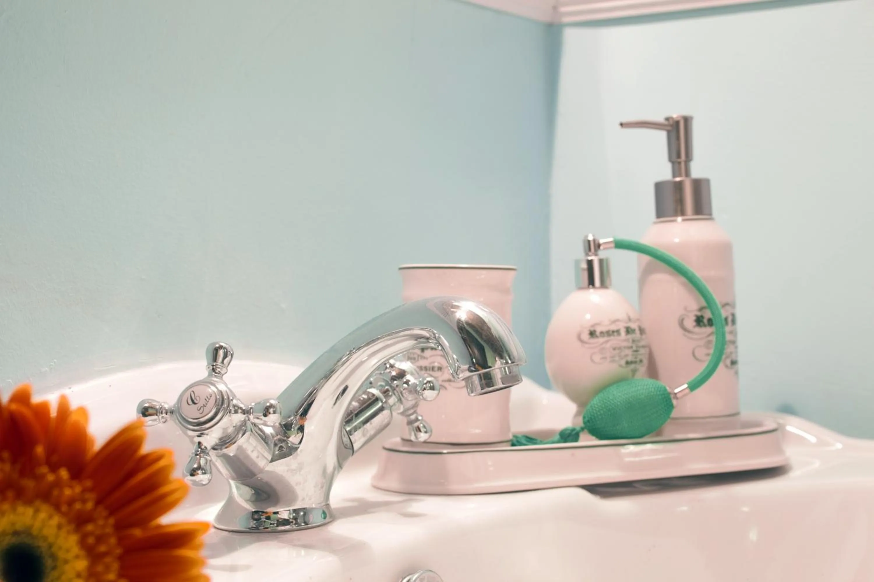 Bathroom in Hotel Boutique Real Posada De Liena con jacuzzi y Restaurante Liena
