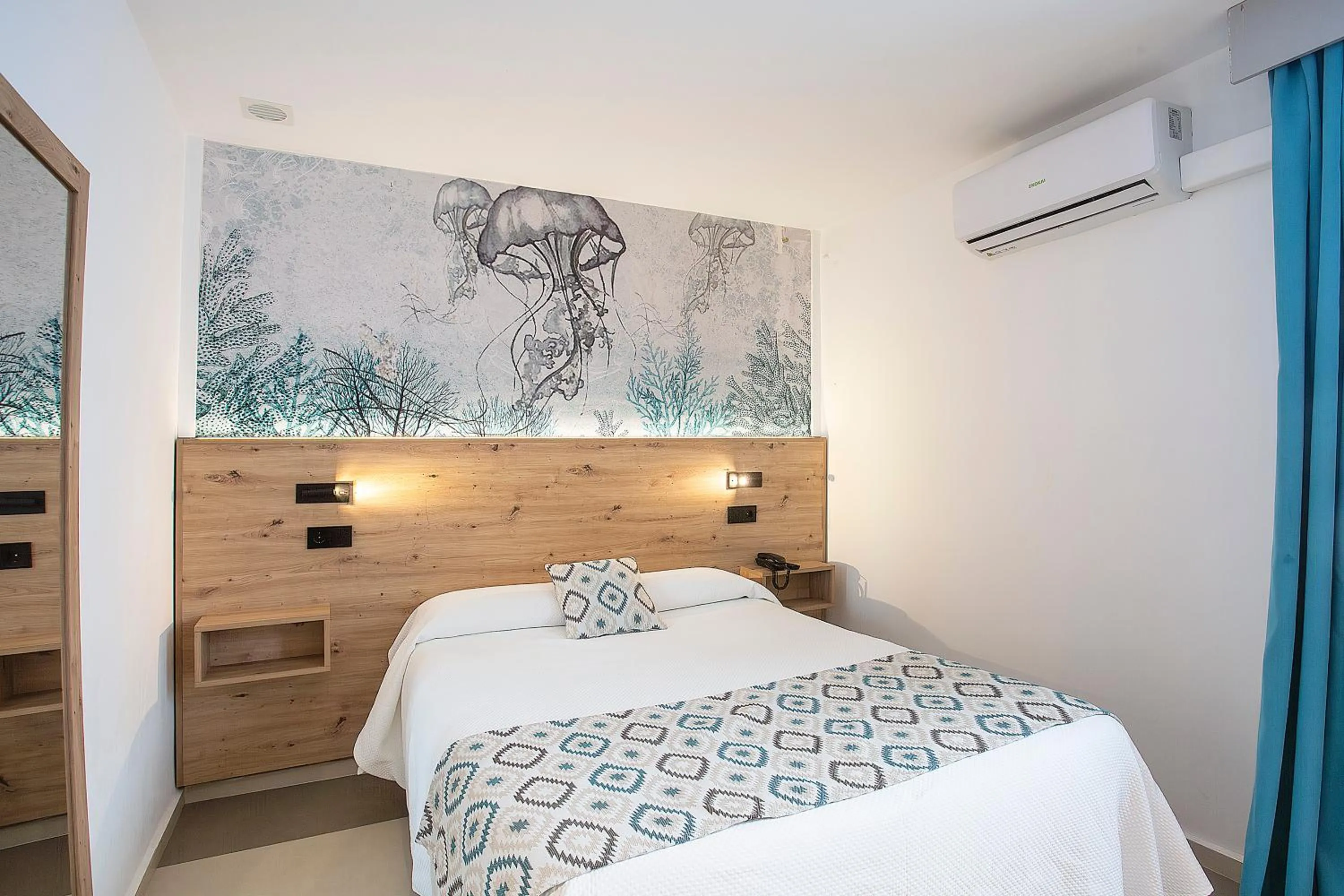 Bed in Hotel Playa Sol