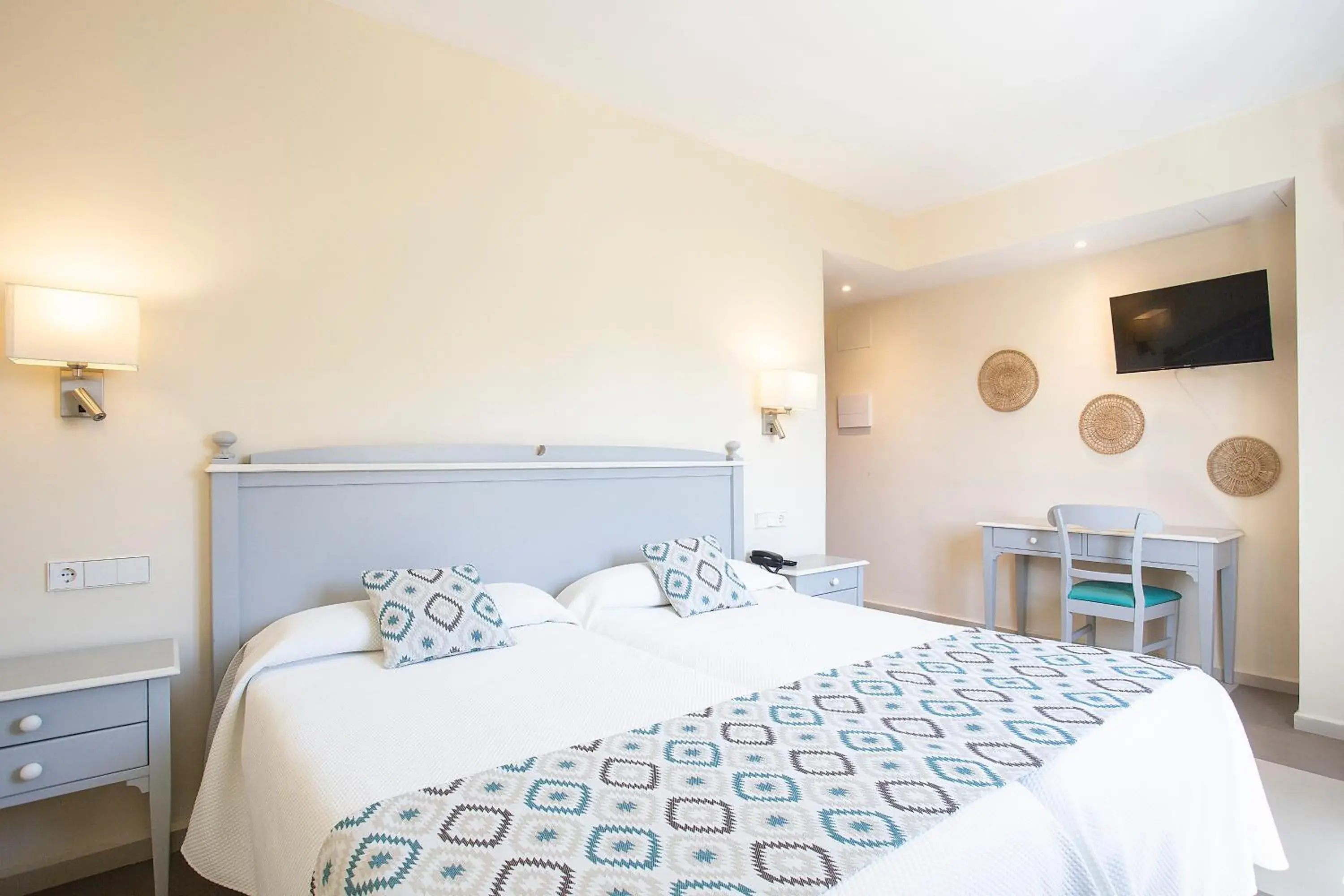 Bed in Hotel Playa Sol Bed in Hotel Playa Sol