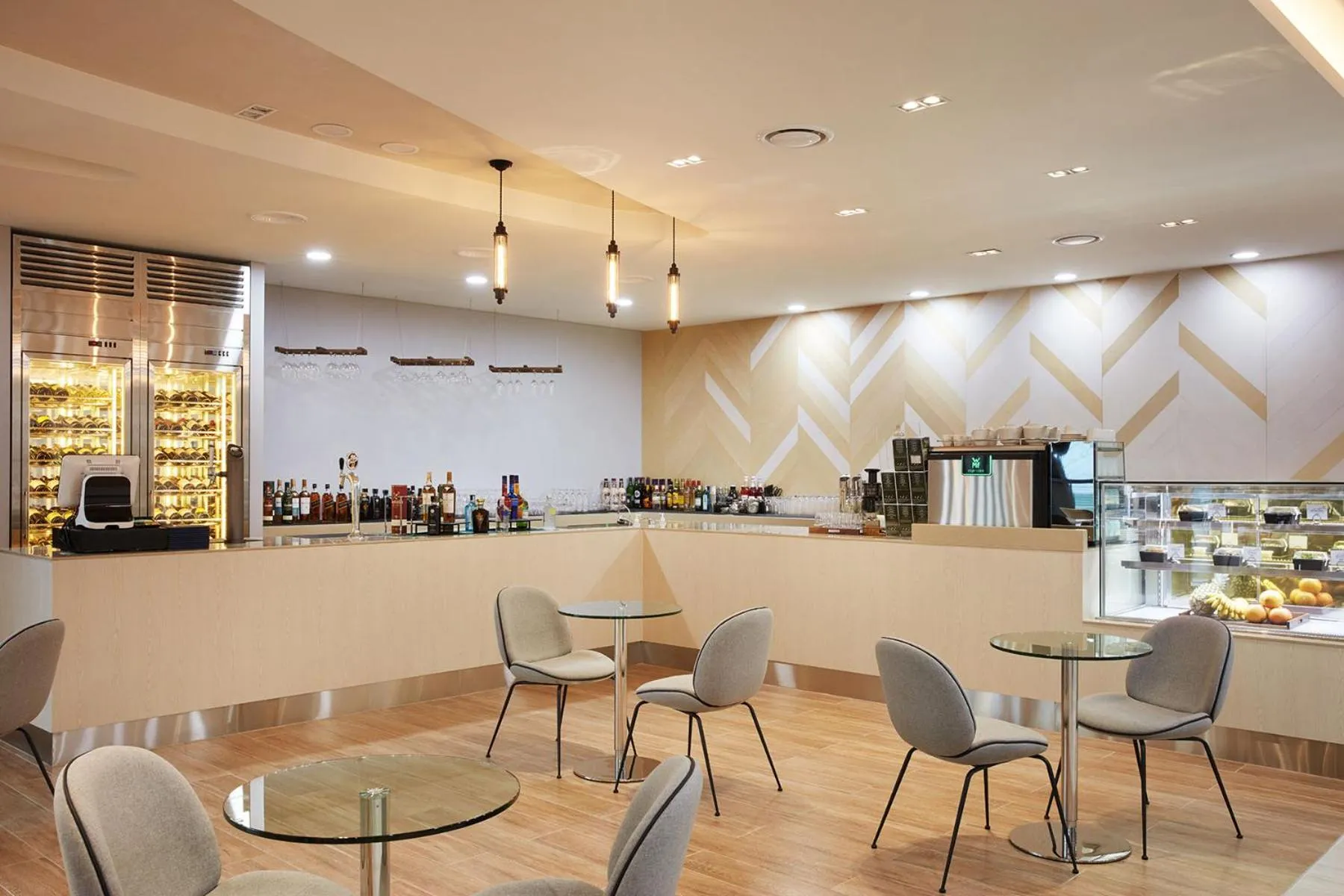 Restaurant/places to eat in Howard Johnson by Wyndham Incheon Airport