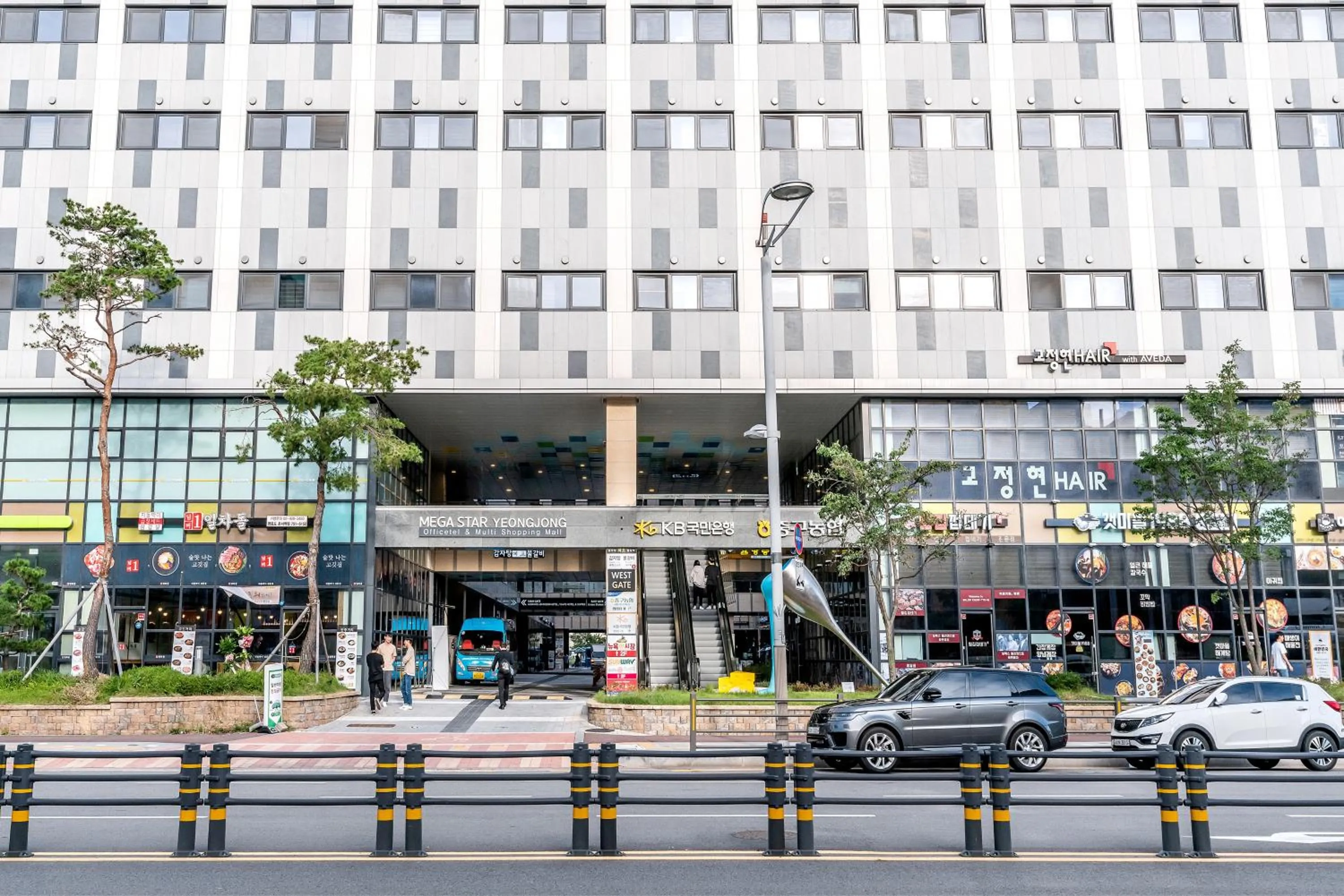 Property building in Howard Johnson by Wyndham Incheon Airport
