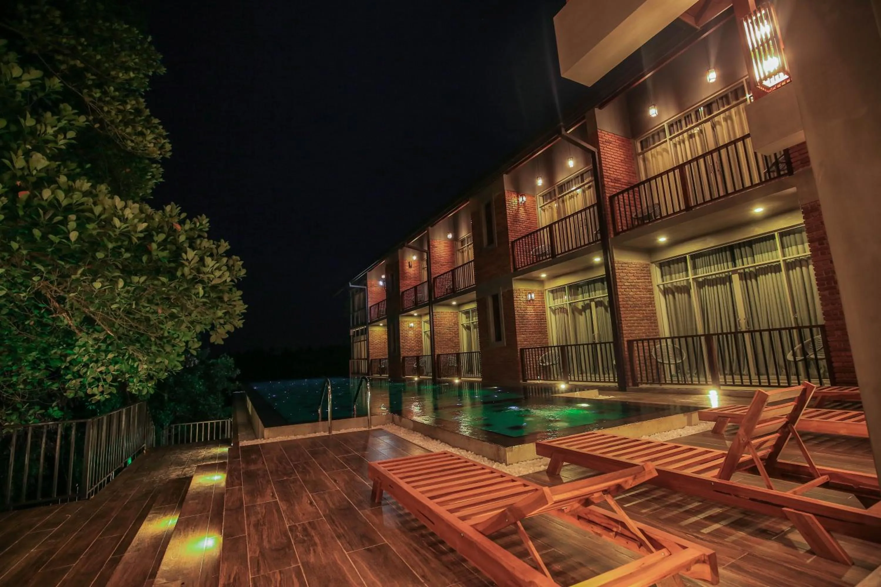 On site in Somerset Mirissa Eco