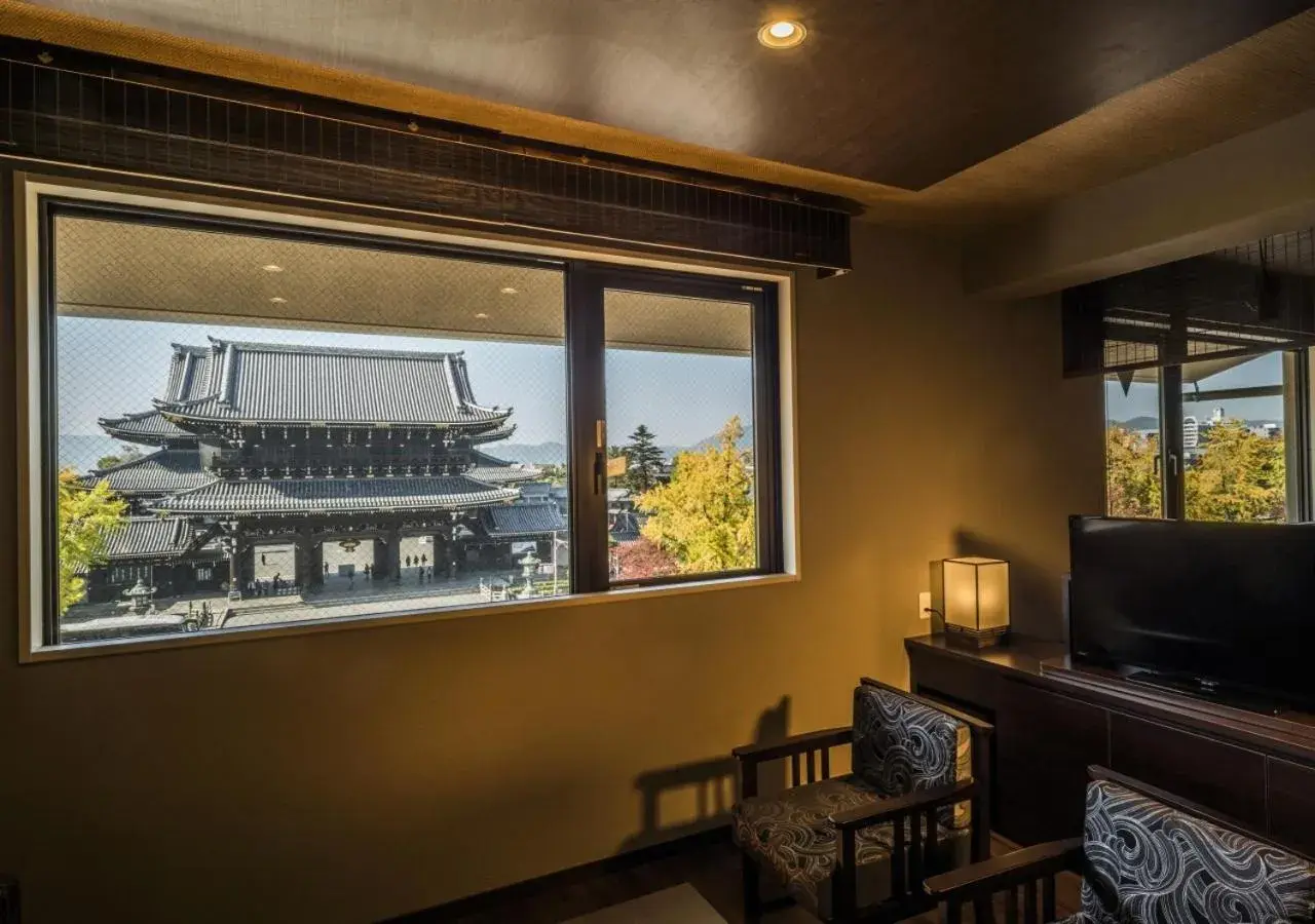 Family Suite with Temple View in Hotel Kuu Kyoto Family Suite with Temple View in Hotel Kuu Kyoto