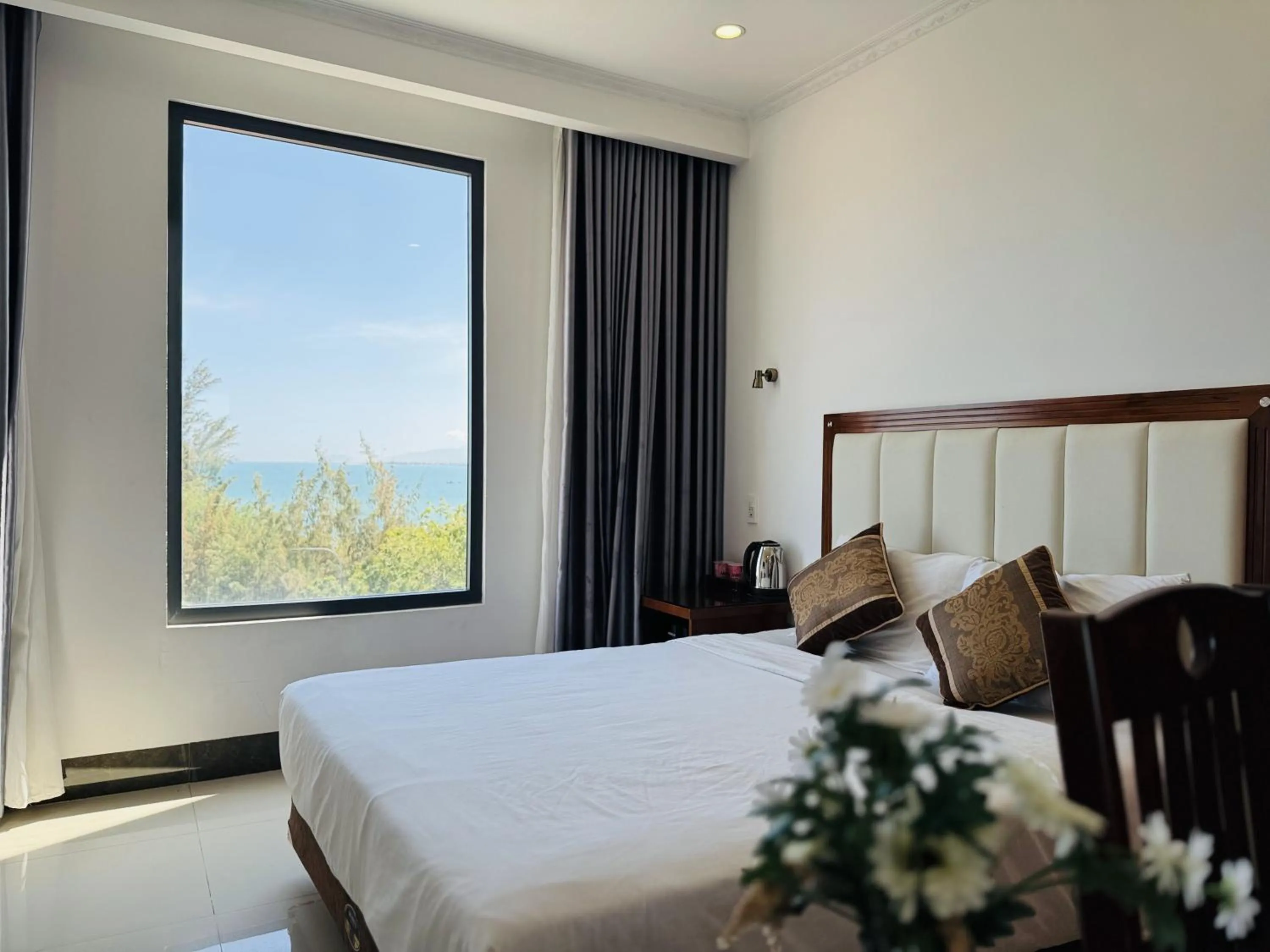 Bedroom, Bed in Khách Sạn Ninh Chữ