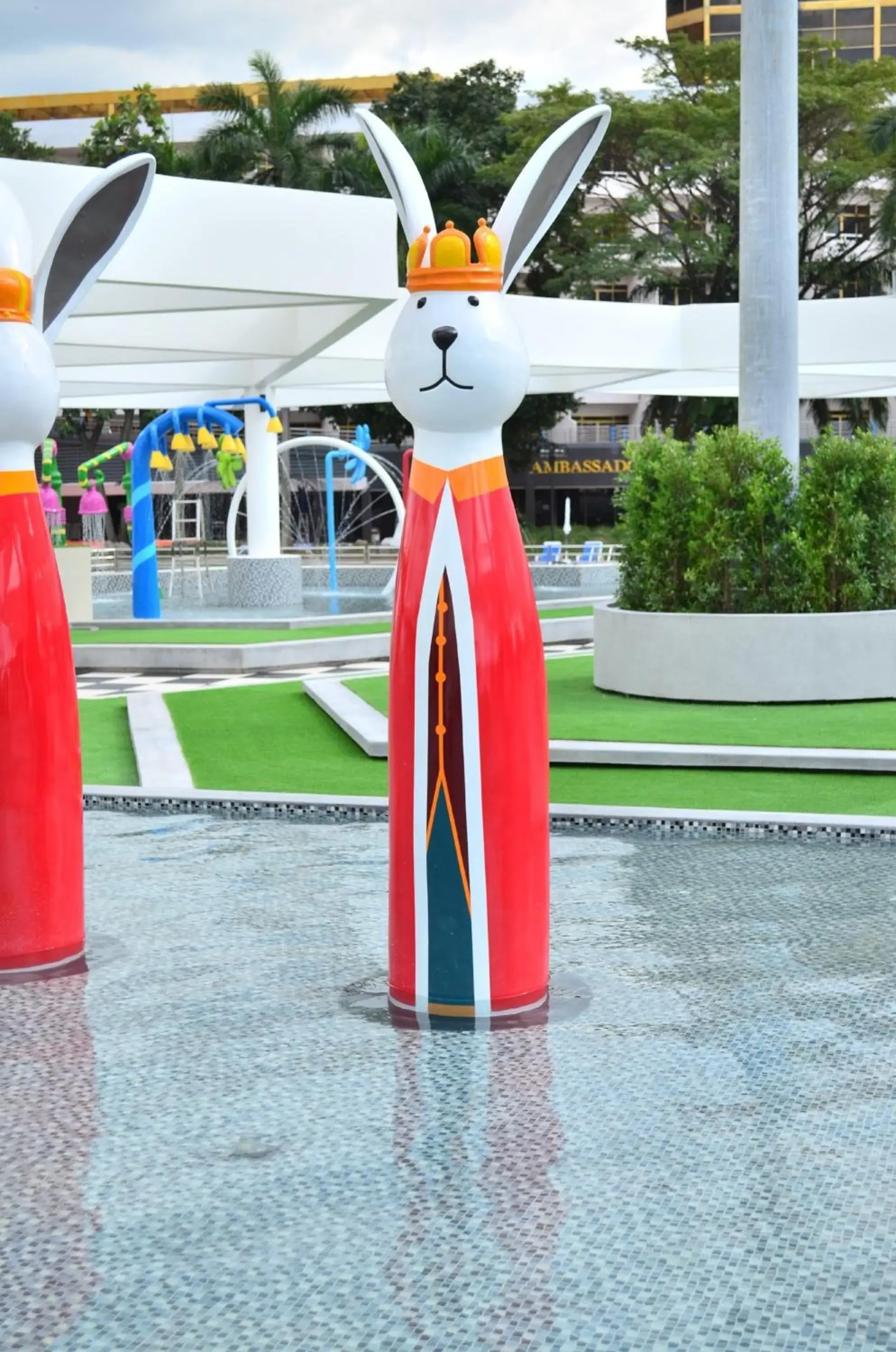 Pool view, Children's Play Area in Ambassador City Jomtien Pattaya - Inn Wing