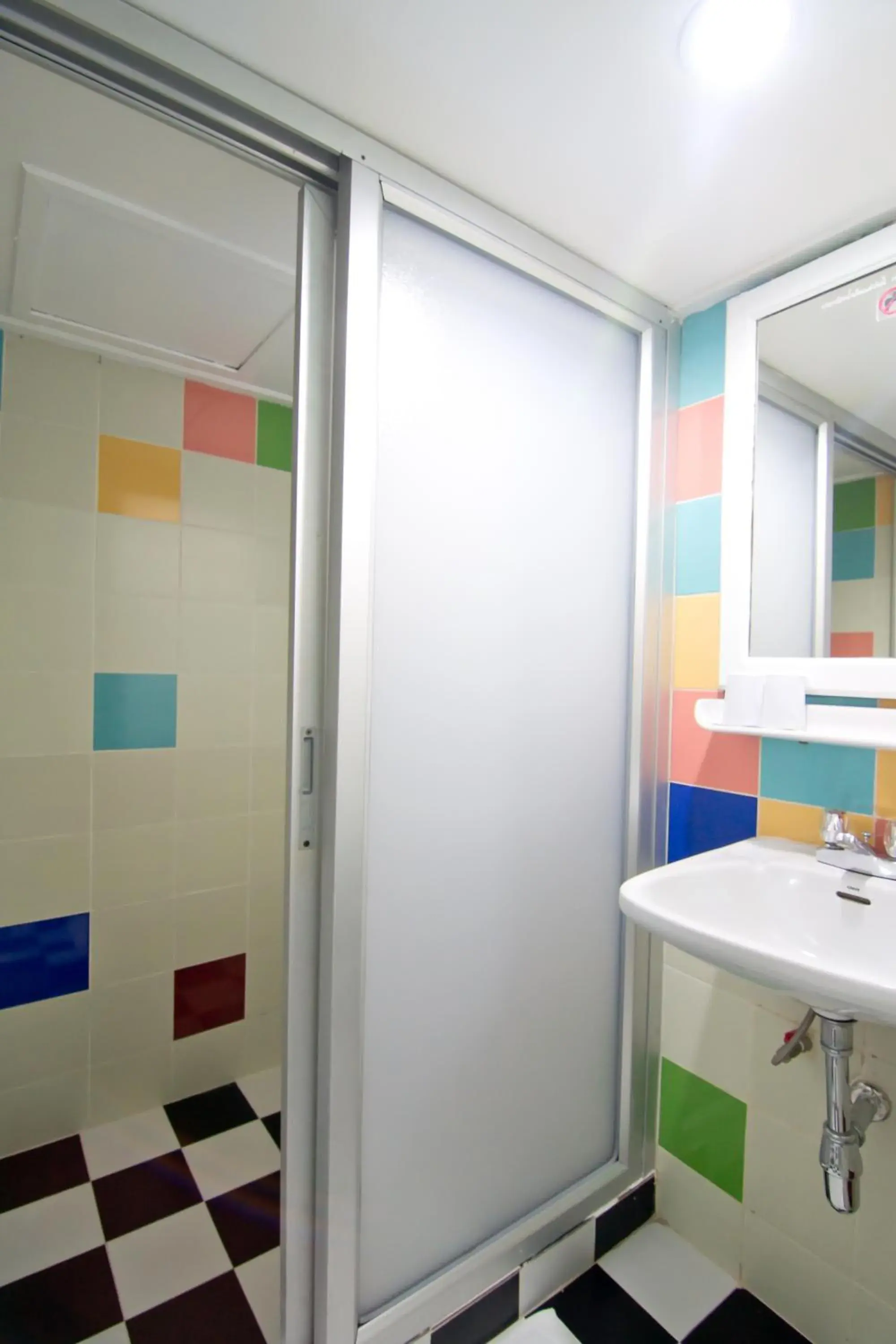 Bathroom in Ambassador City Jomtien Pattaya - Inn Wing
