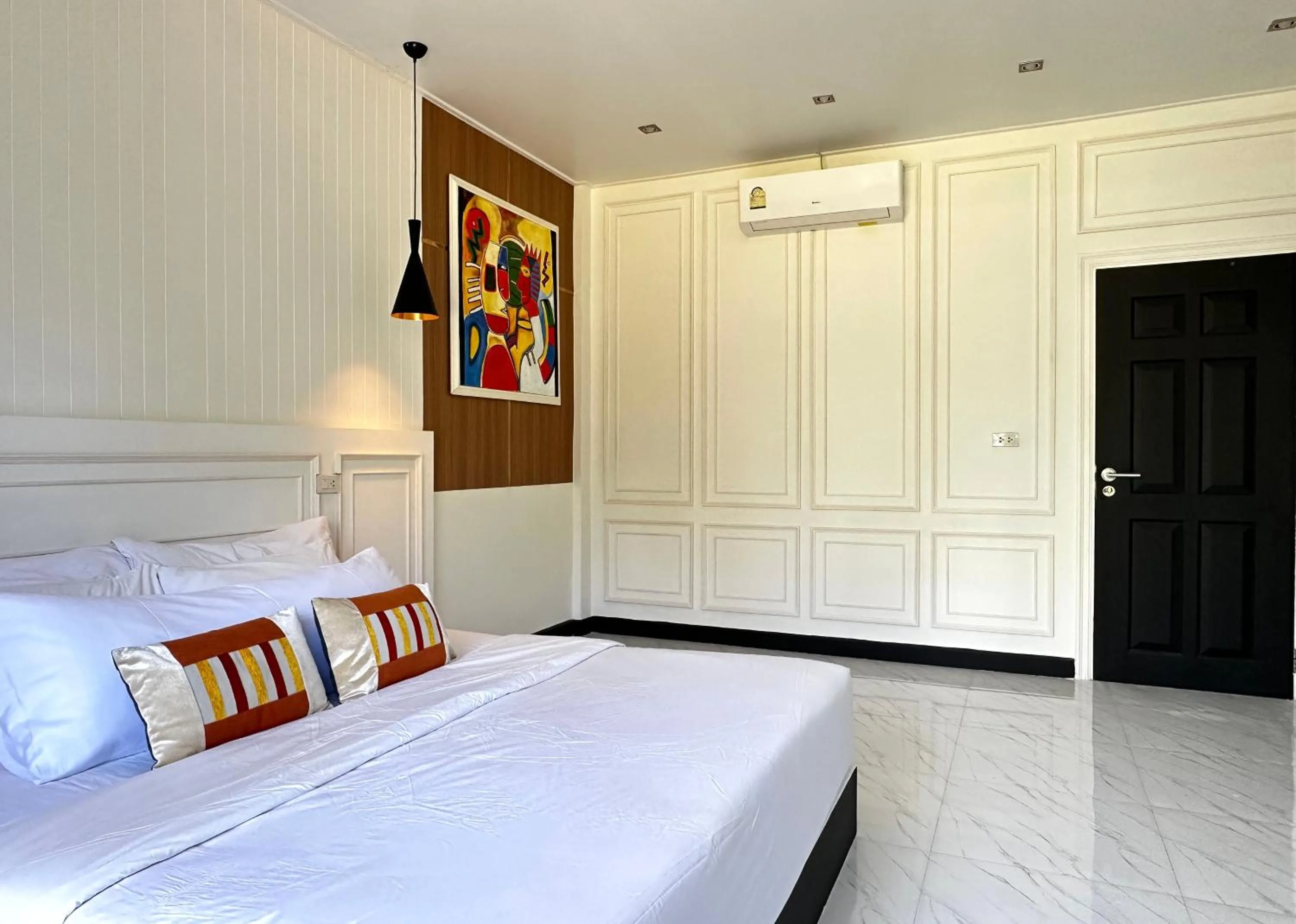 Photo of the whole room, Bed in Koh Kood BED's