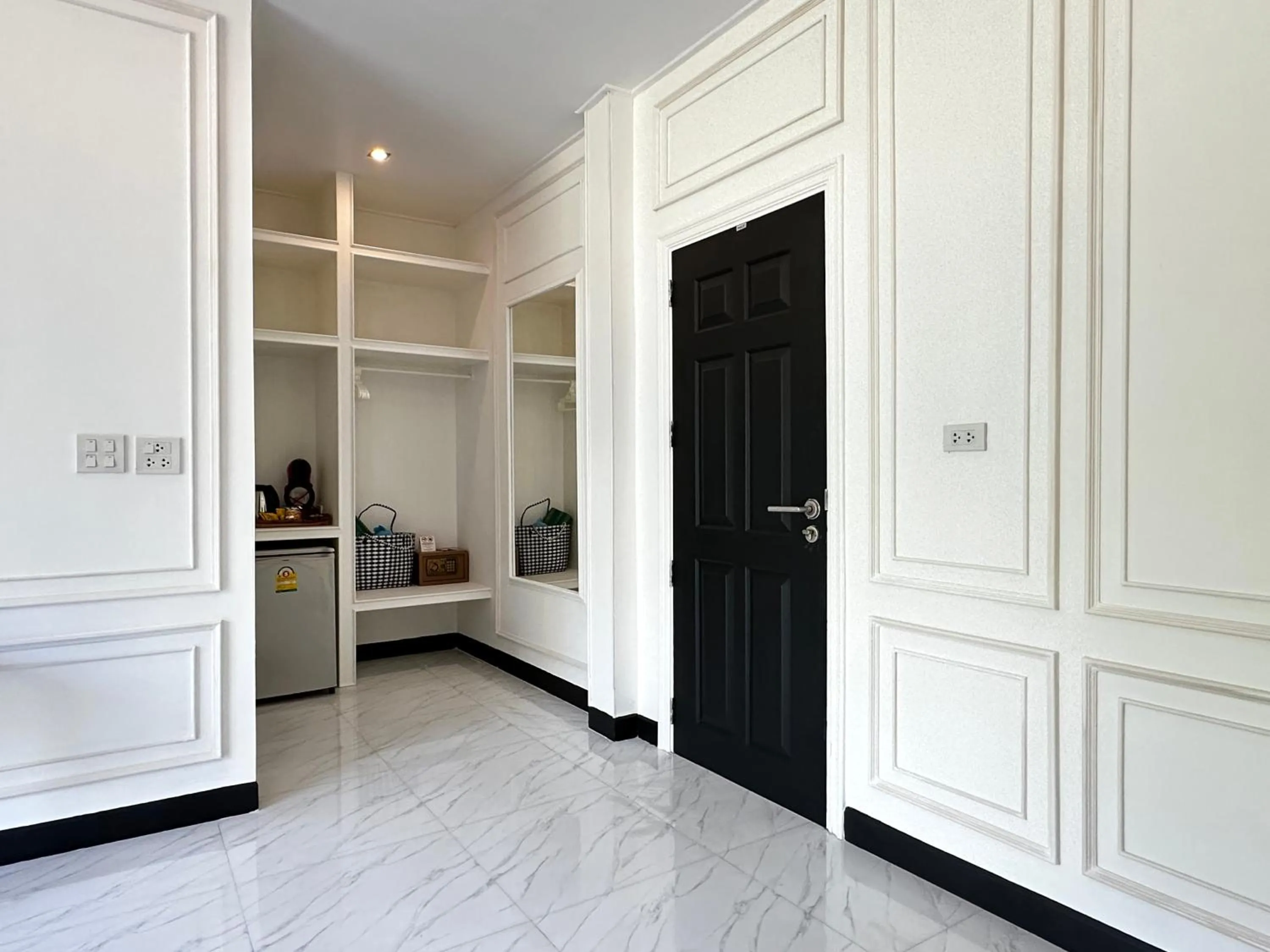 wardrobe in Koh Kood BED's