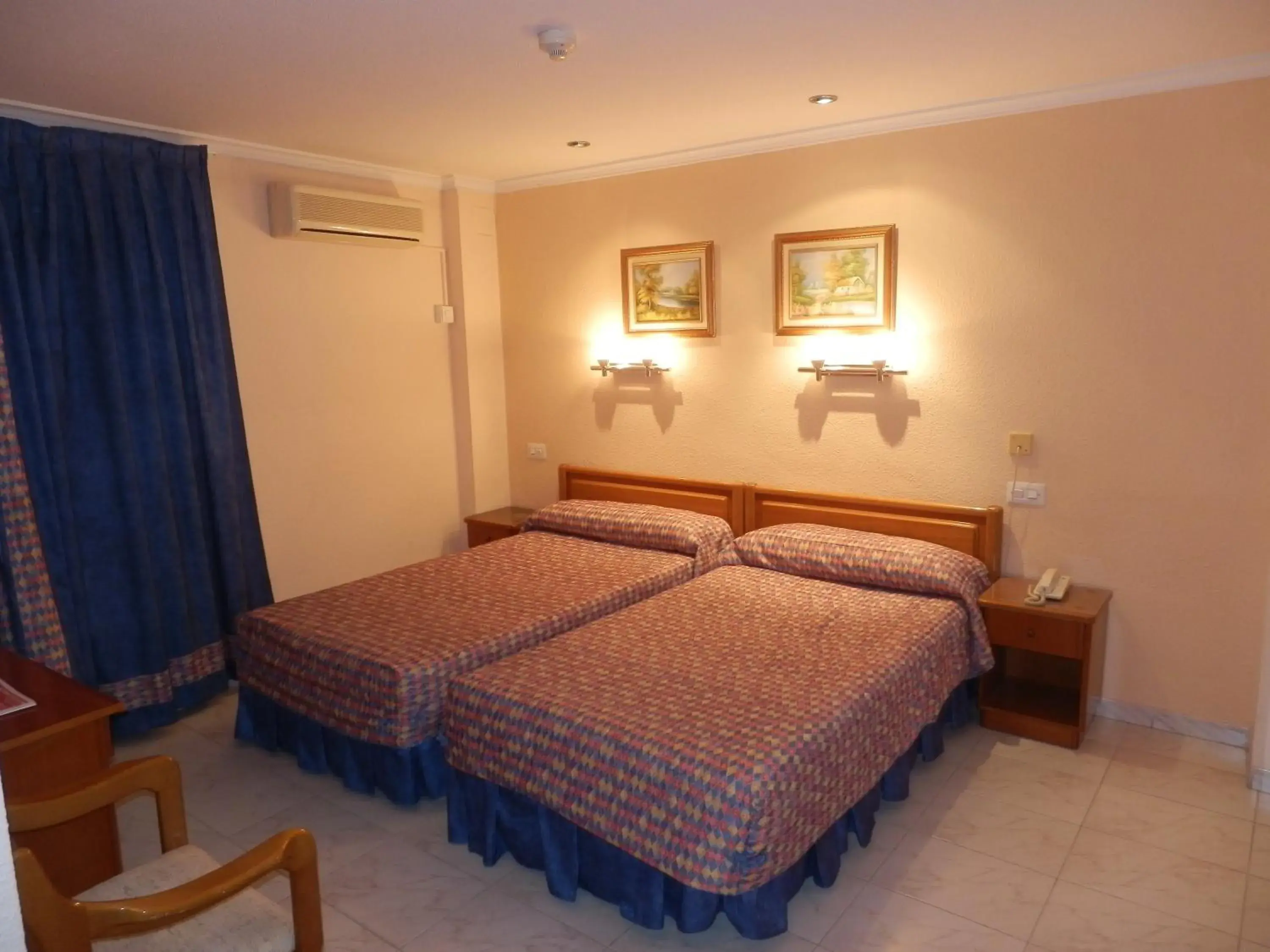 Double or Twin Room - single occupancy in Hotel Restaurante Salvadora Double or Twin Room - single occupancy in Hotel Restaurante Salvadora