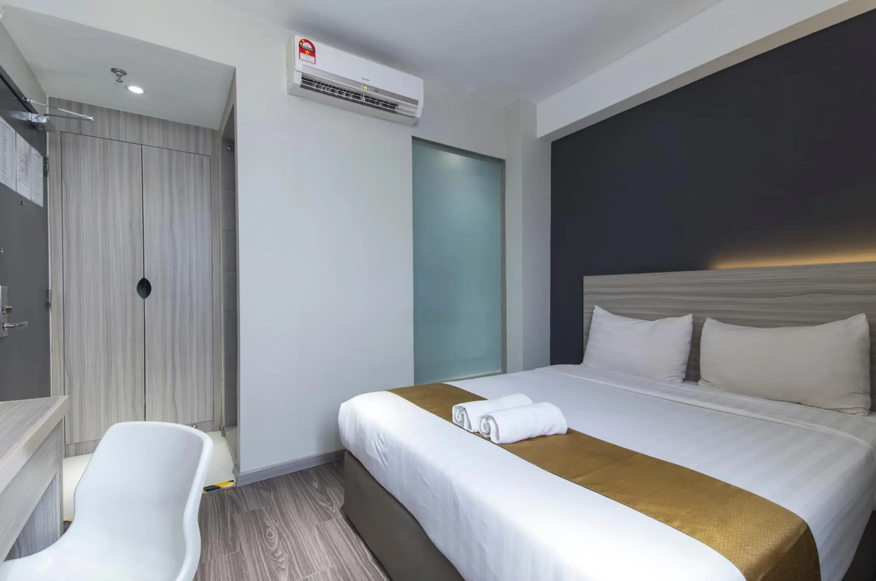 Shower, Bed in Hotel 99 Kelana Jaya (PJ)