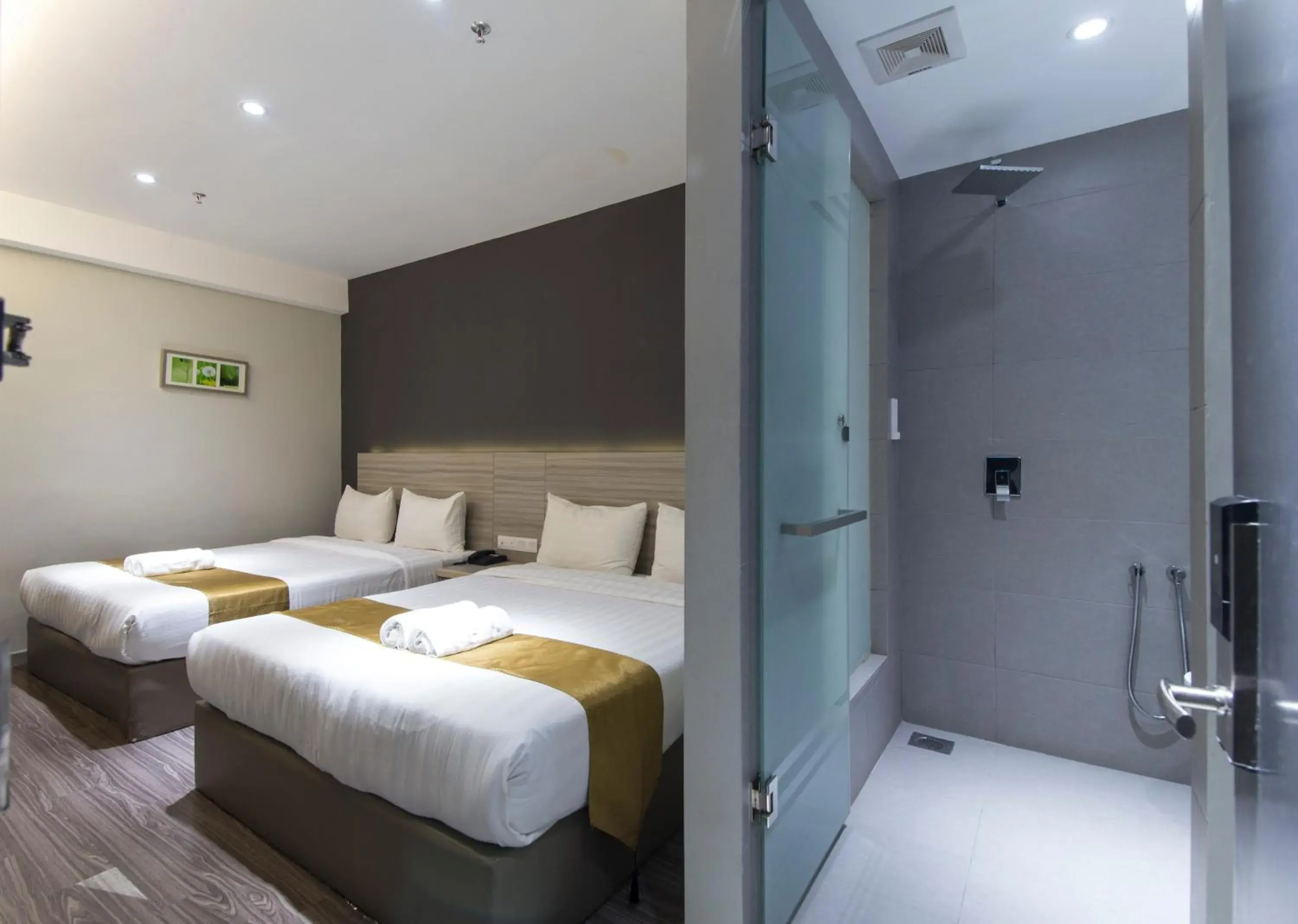 Shower, Bed in Hotel 99 Kelana Jaya (PJ)