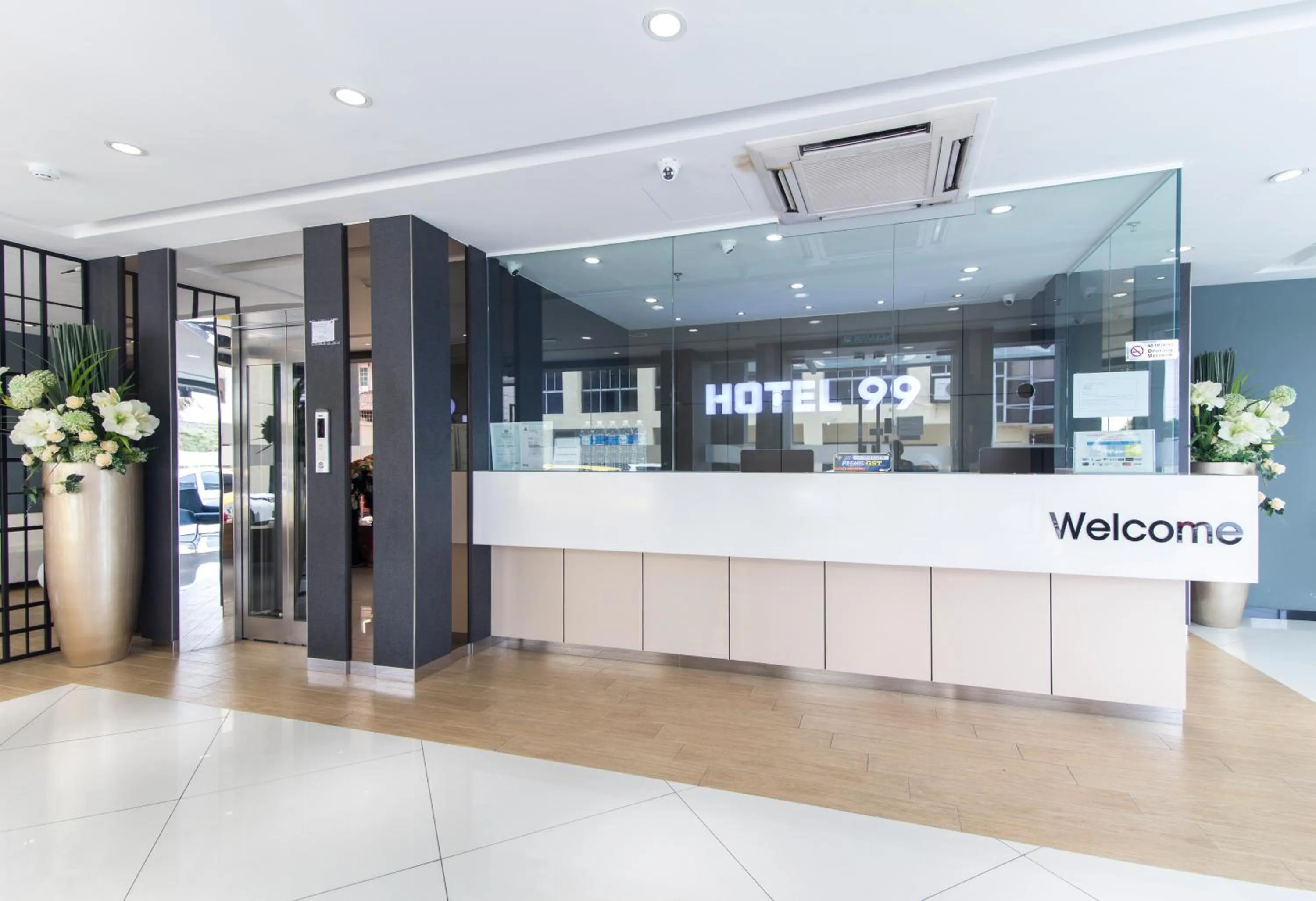 Staff in Hotel 99 Kelana Jaya - Petaling Jaya