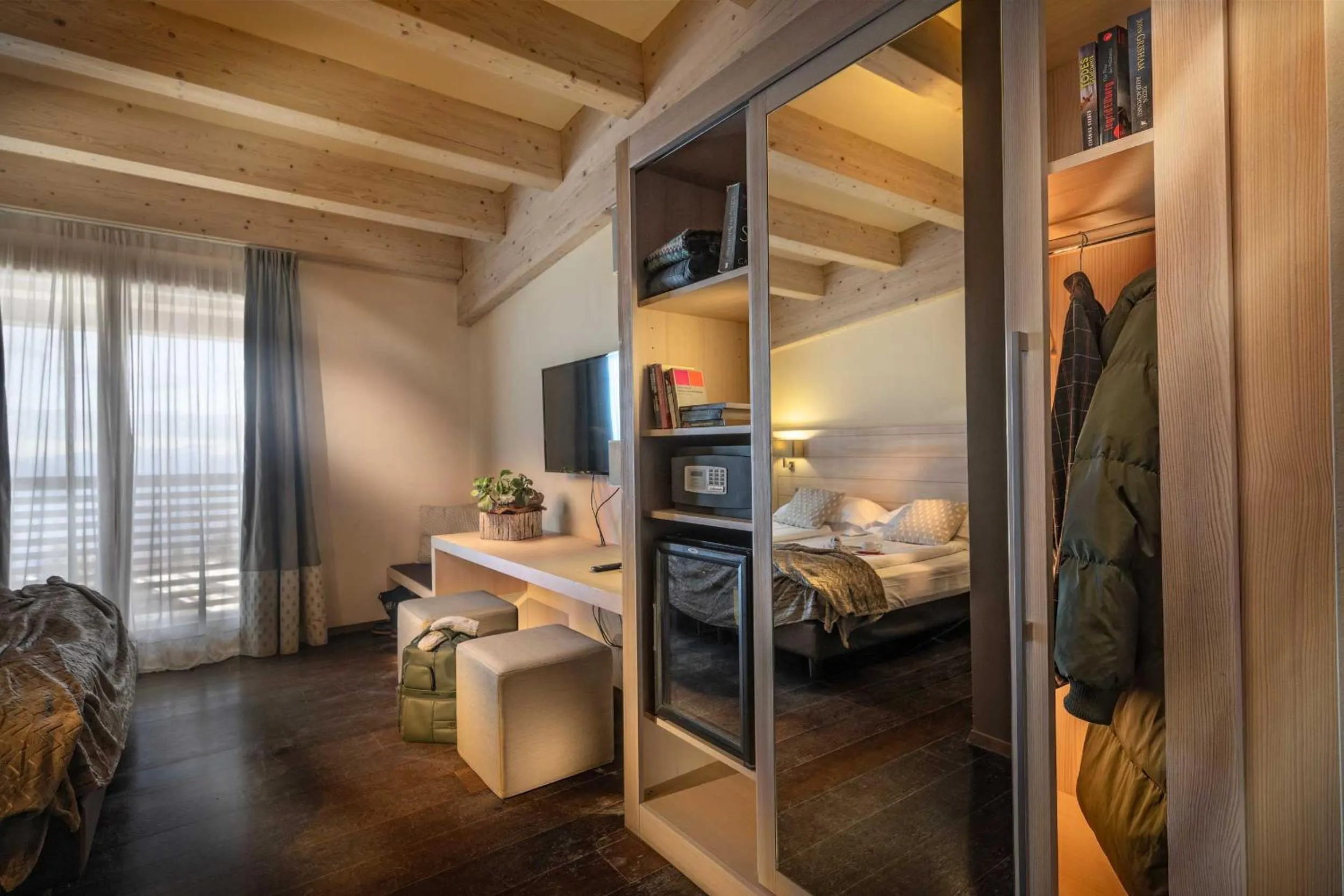 Photo of the whole room, Bed in Brenta Dolomites