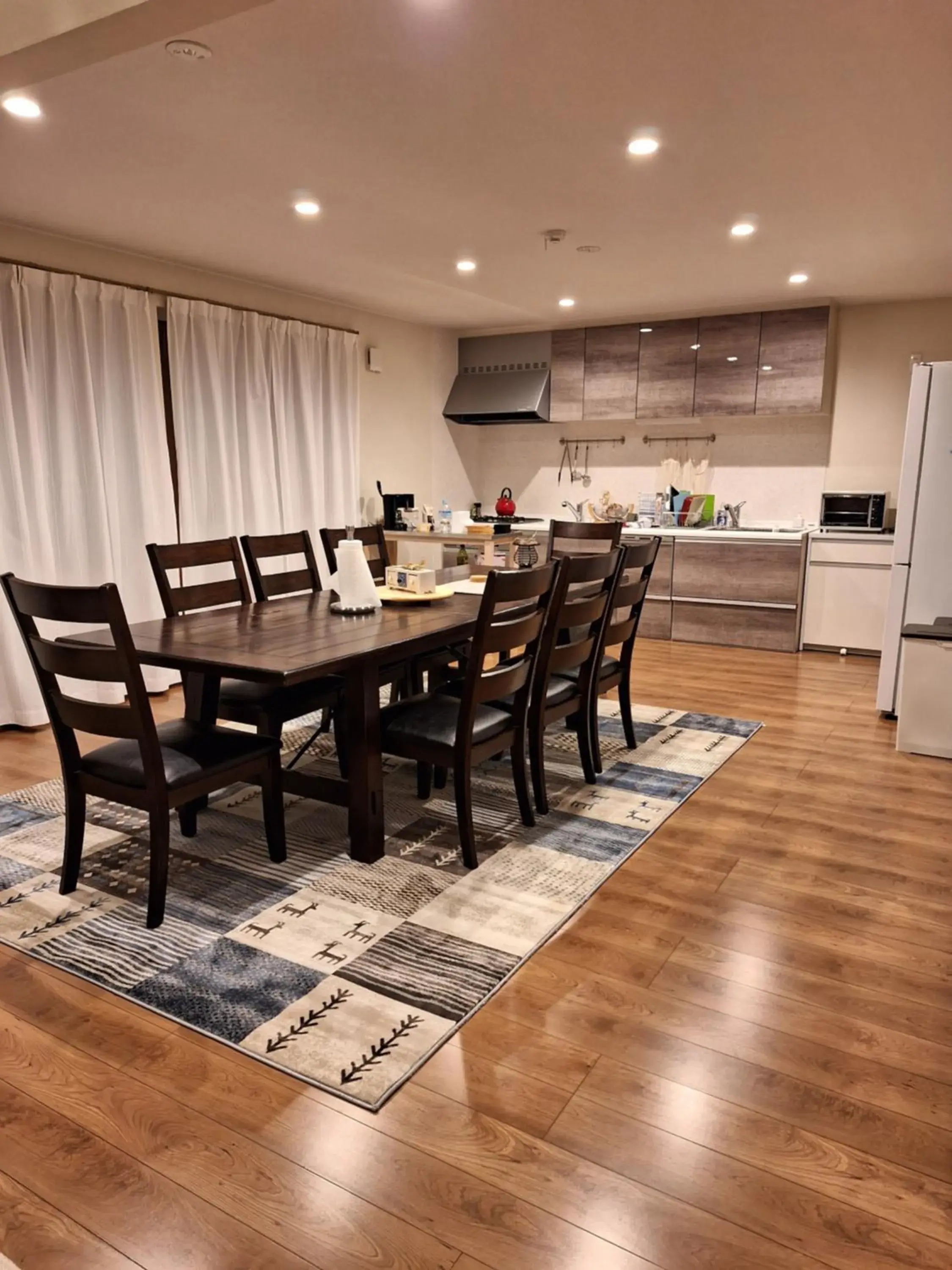 Jadan House Jadan House