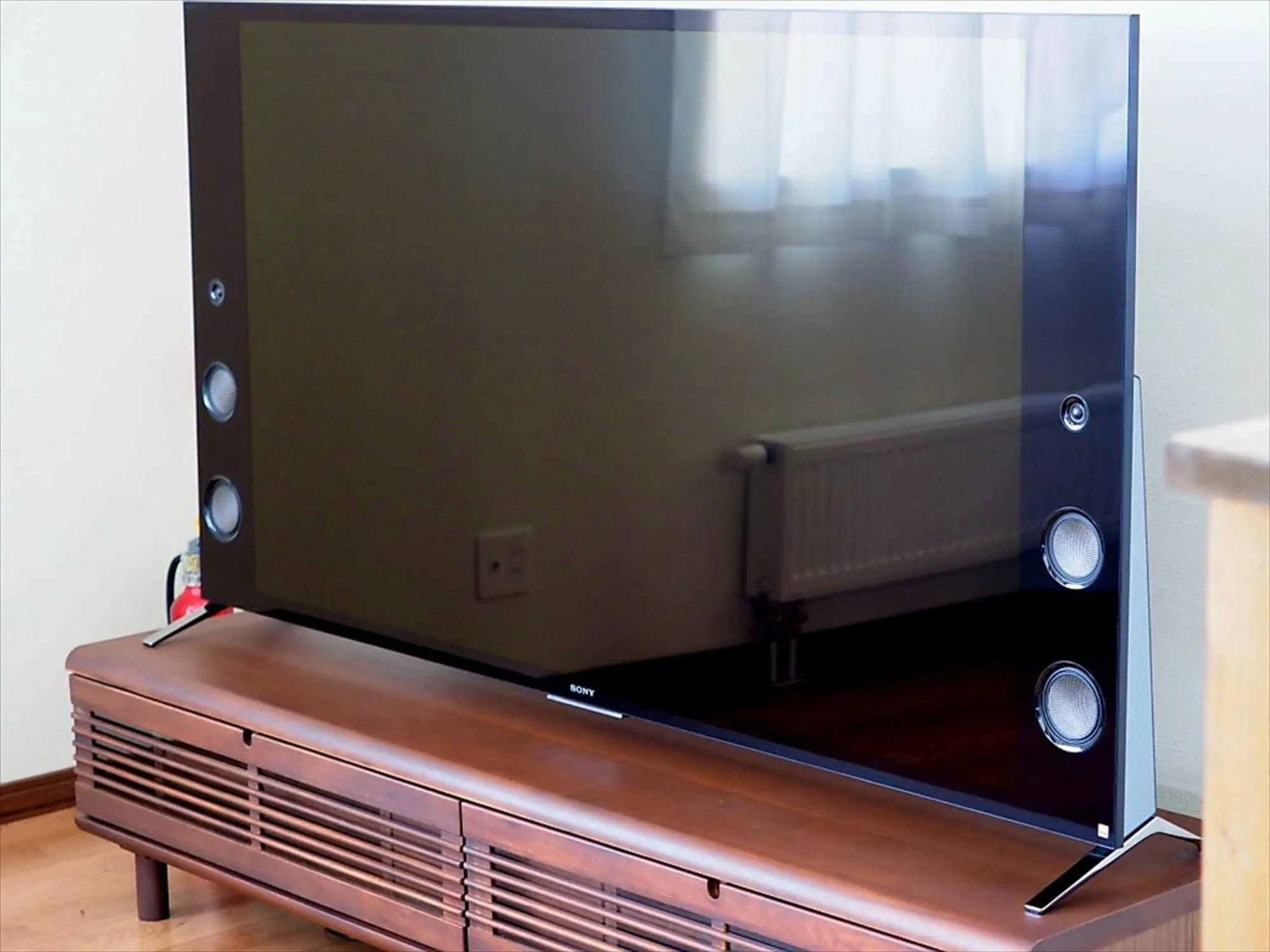 TV and multimedia in Jadan House