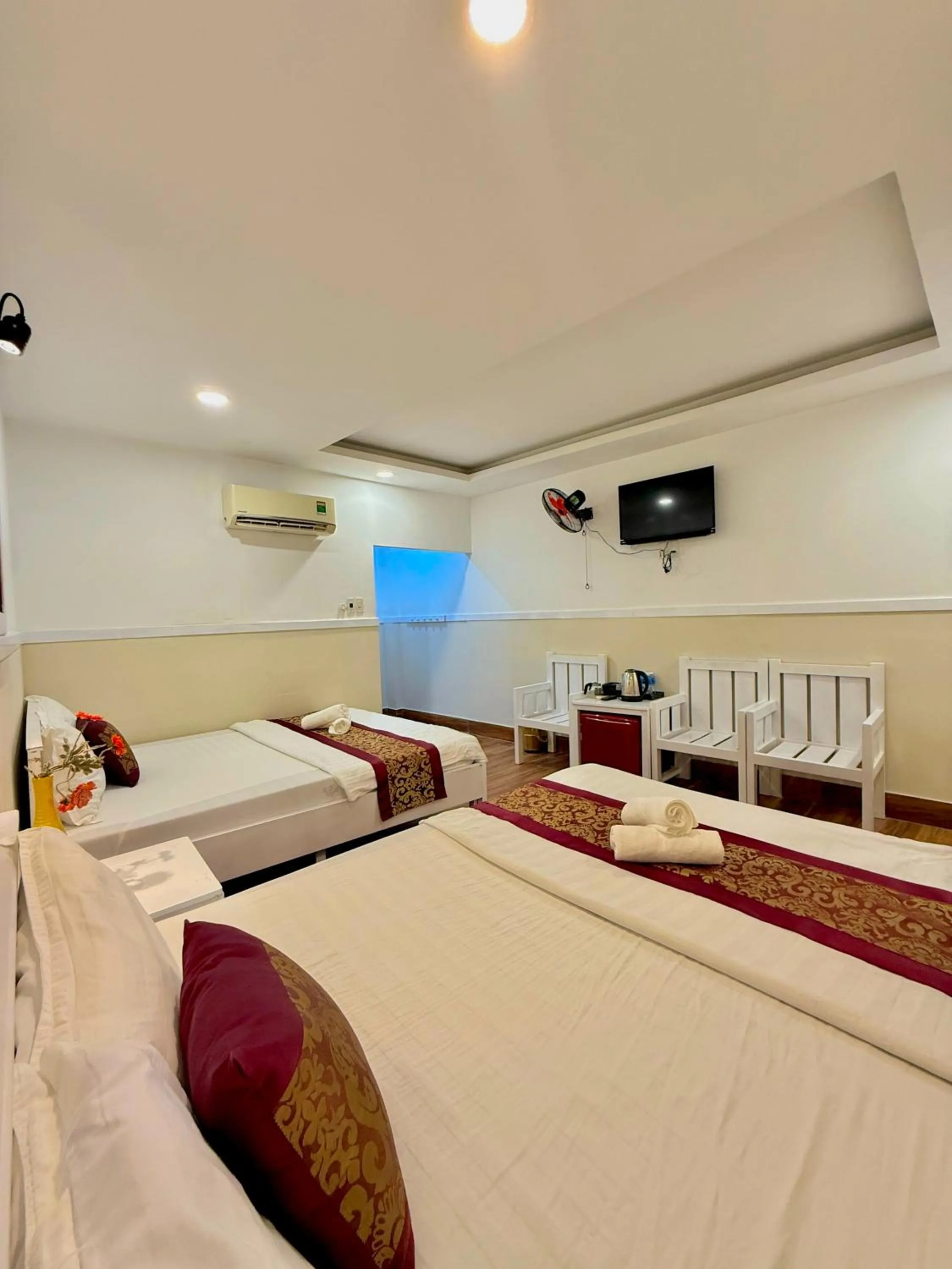 Bed in Hotel Minh Hang