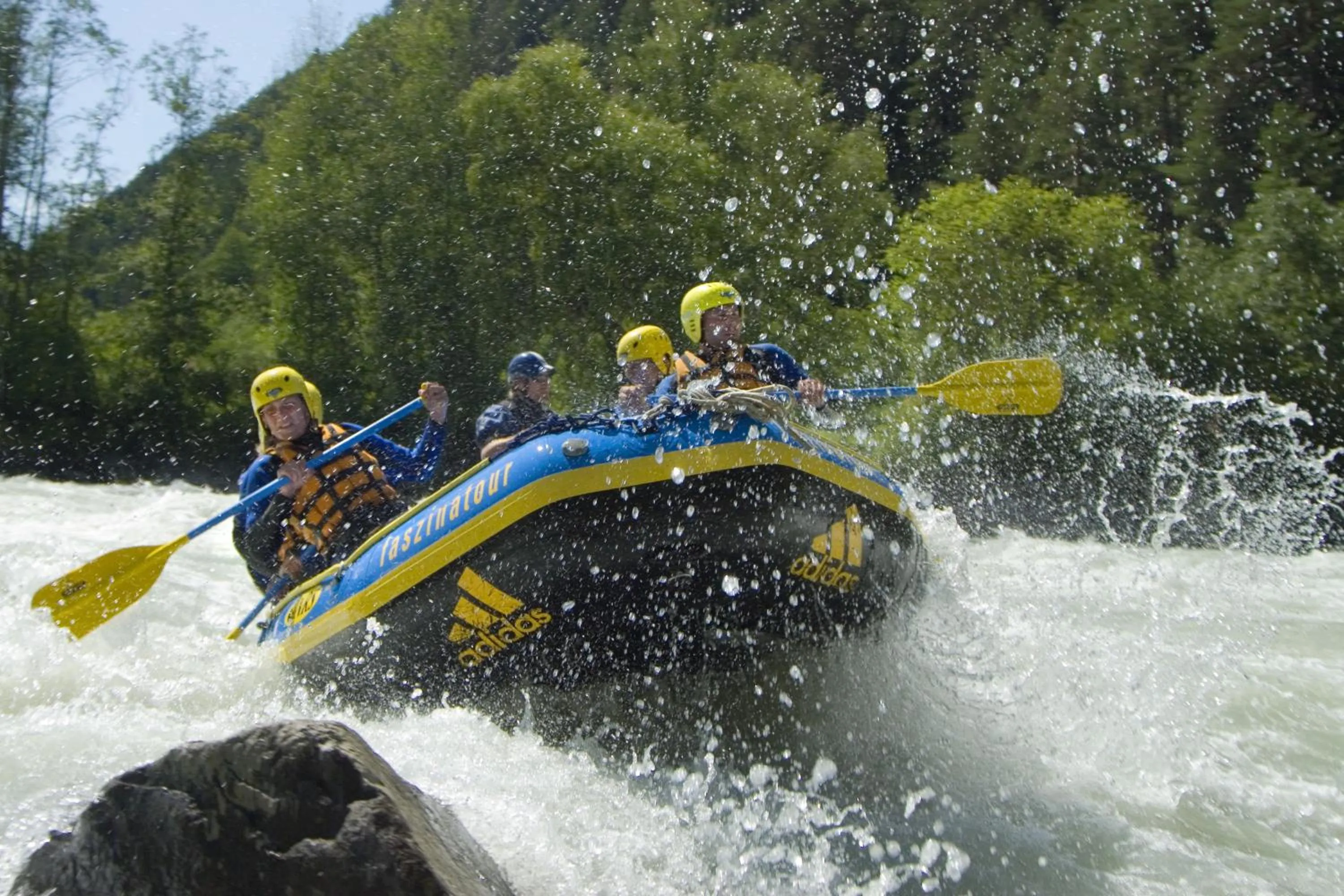Canoeing in Hotel Tia Smart Natur