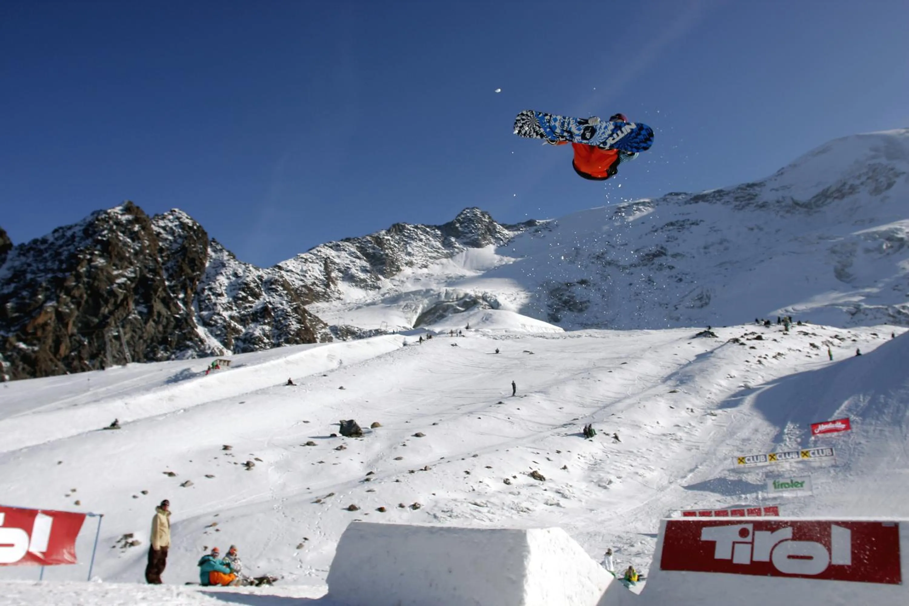 Skiing in Hotel Tia Smart Natur