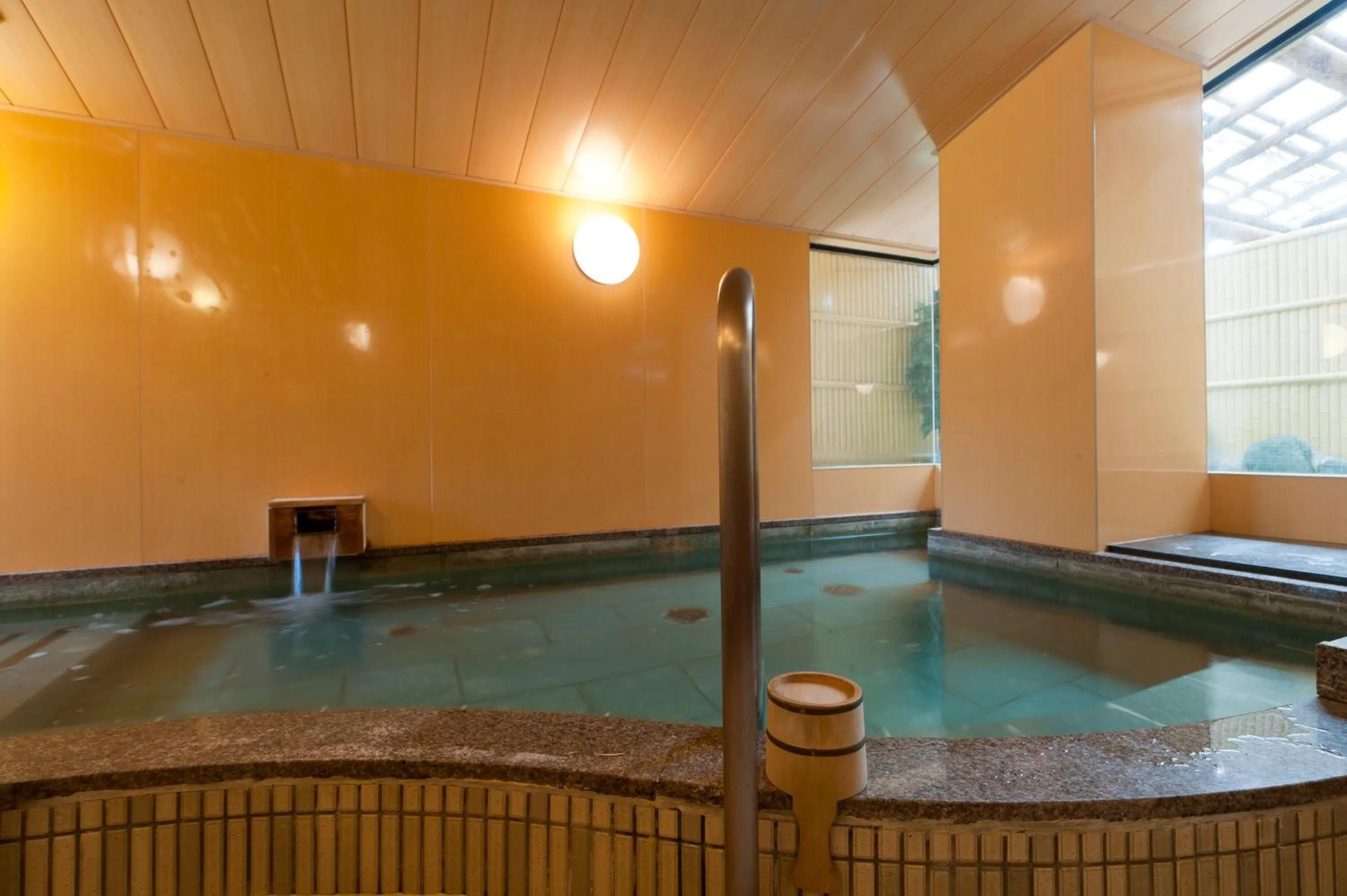 Hot Spring Bath in Ryotei Manyou