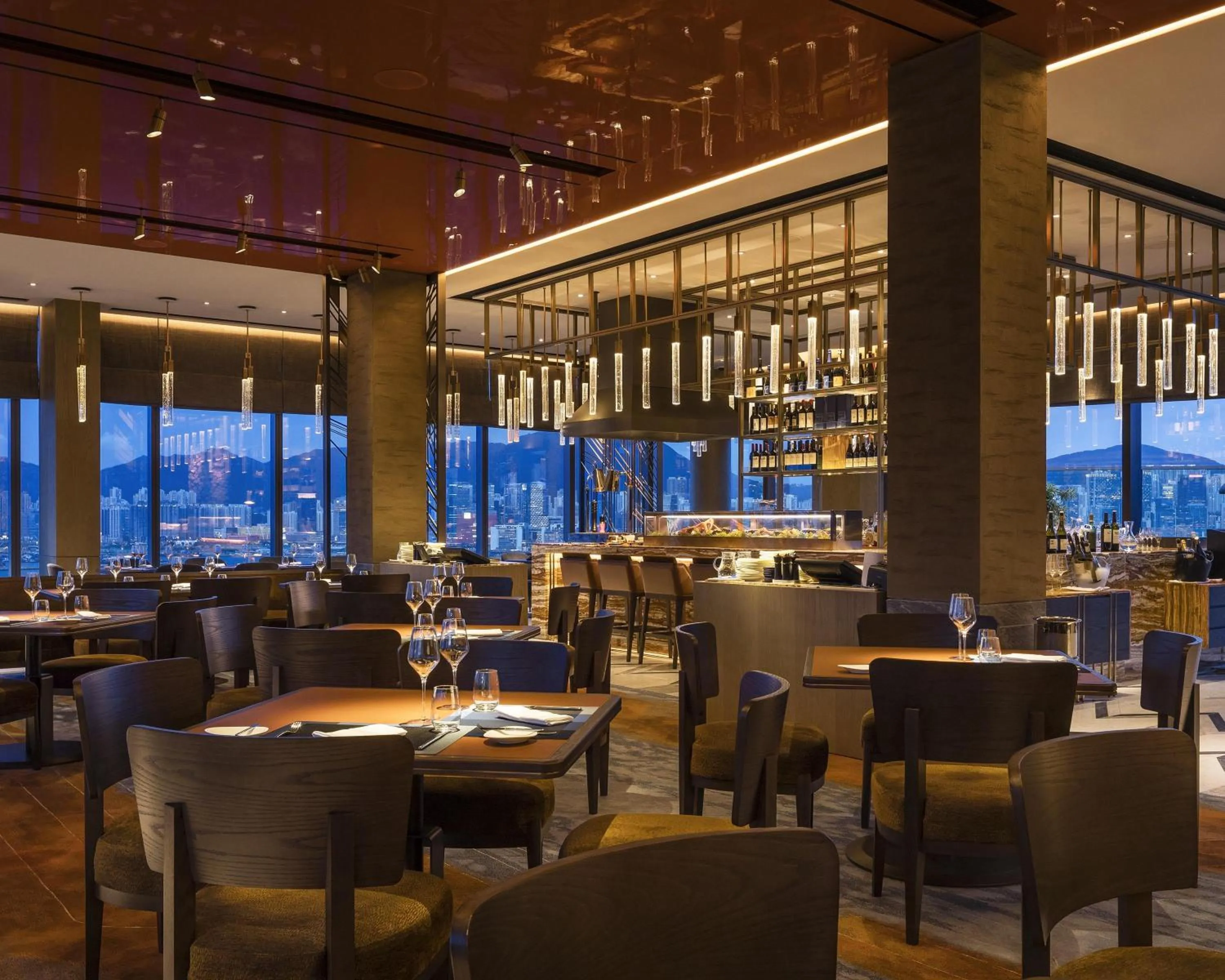 Restaurant/places to eat in Hyatt Centric Victoria Harbour