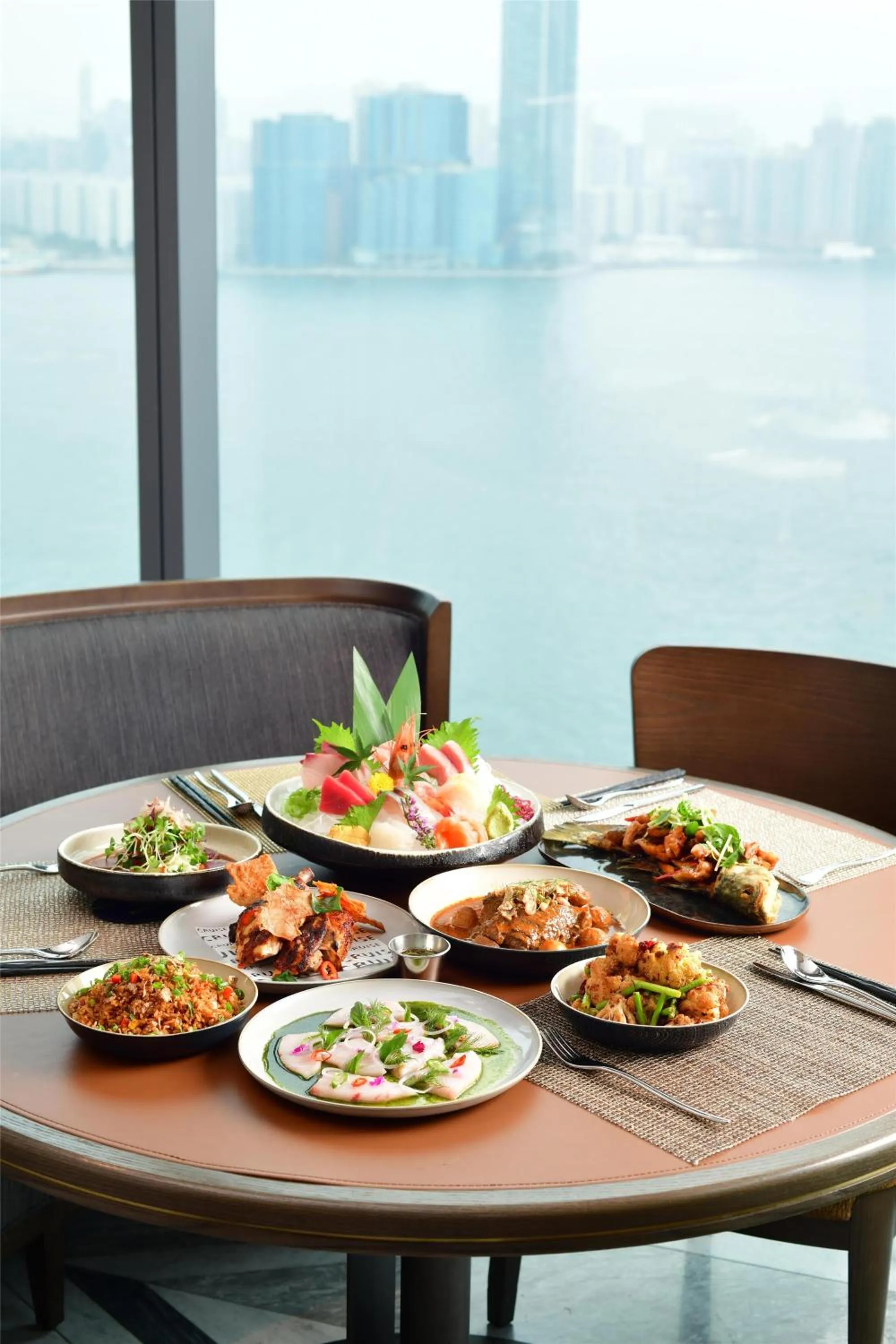 Restaurant/places to eat in Hyatt Centric Victoria Harbour