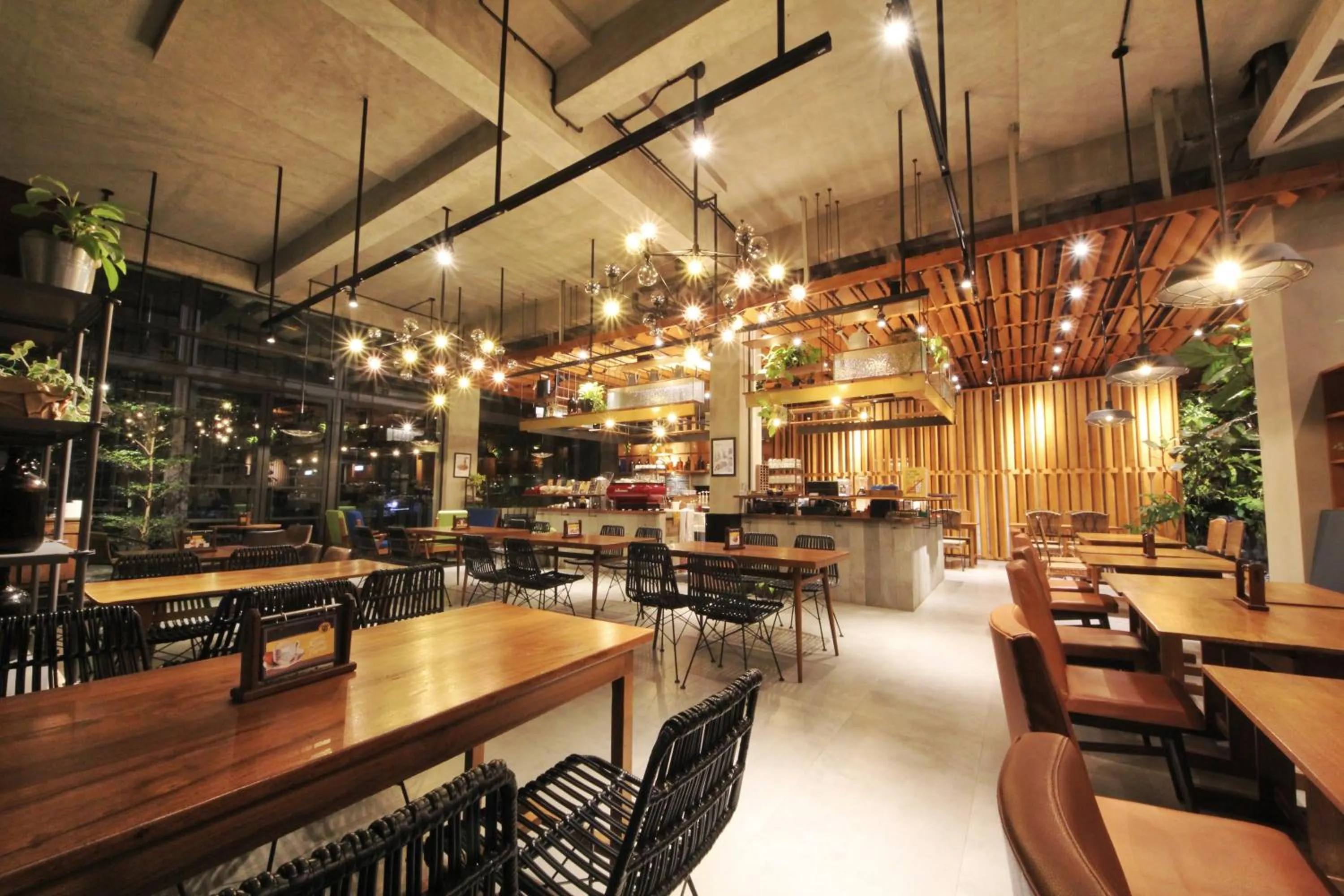 Restaurant/places to eat in Hay Bandung