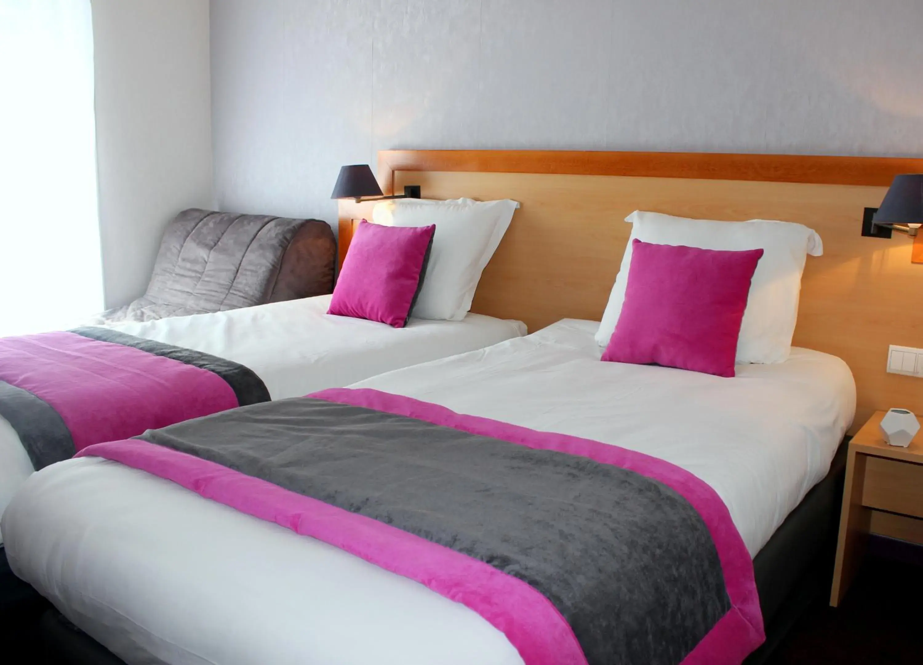 Bed in Hotel du Chemin Vert Bed in Hotel du Chemin Vert