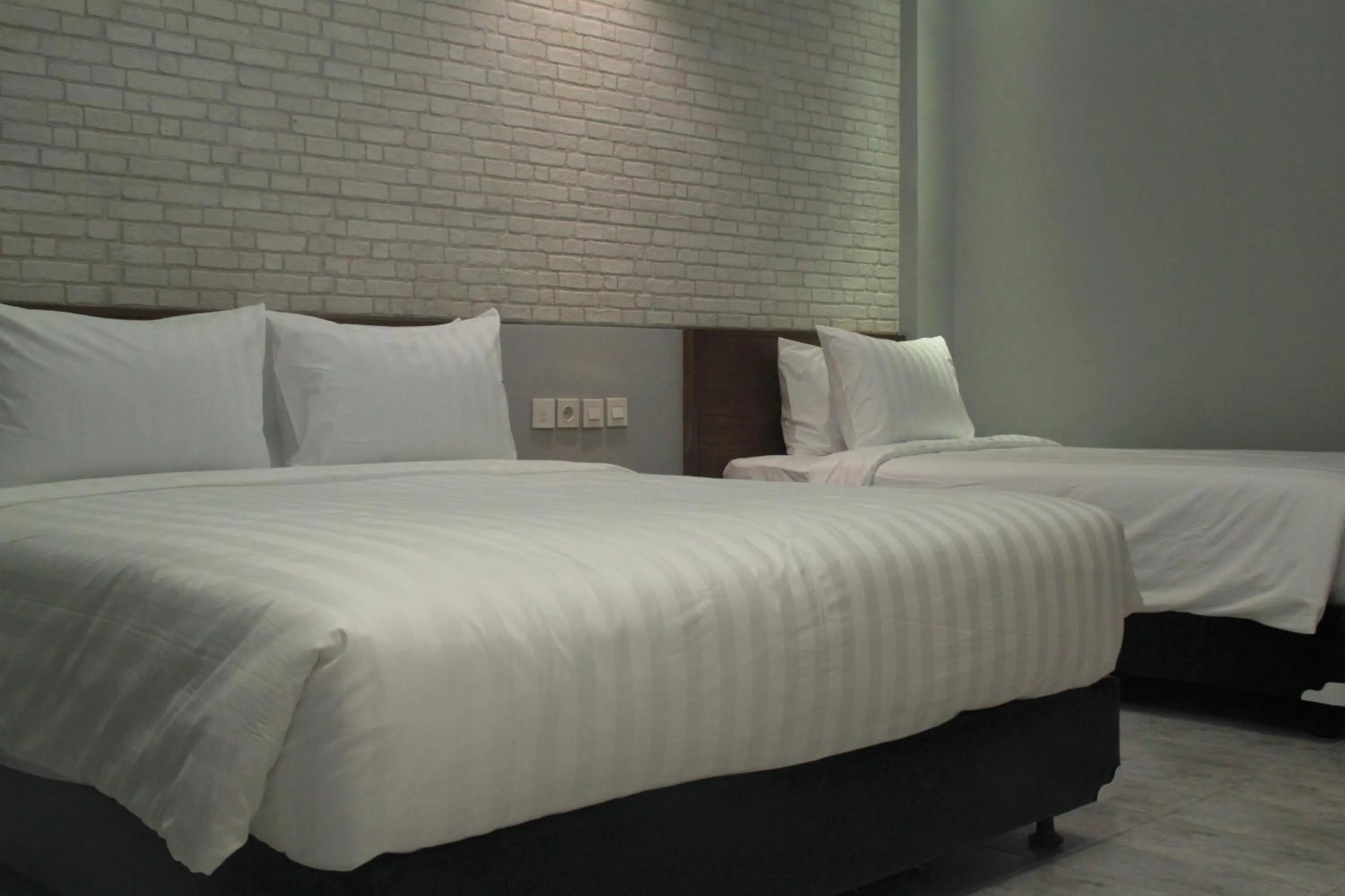 Nite & Day Surabaya - Kedungdoro