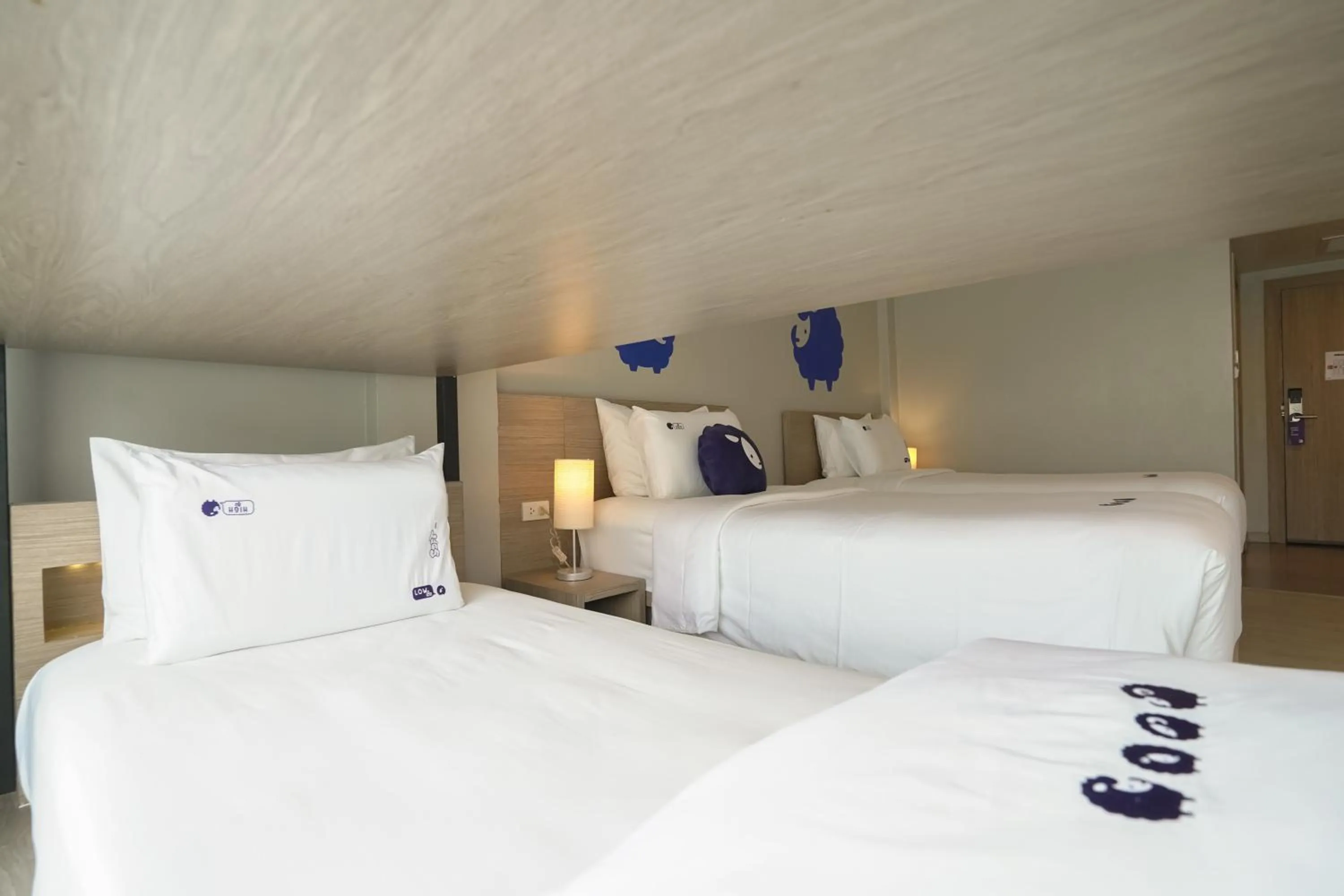 Bed in Kokotel Krabi Oasis