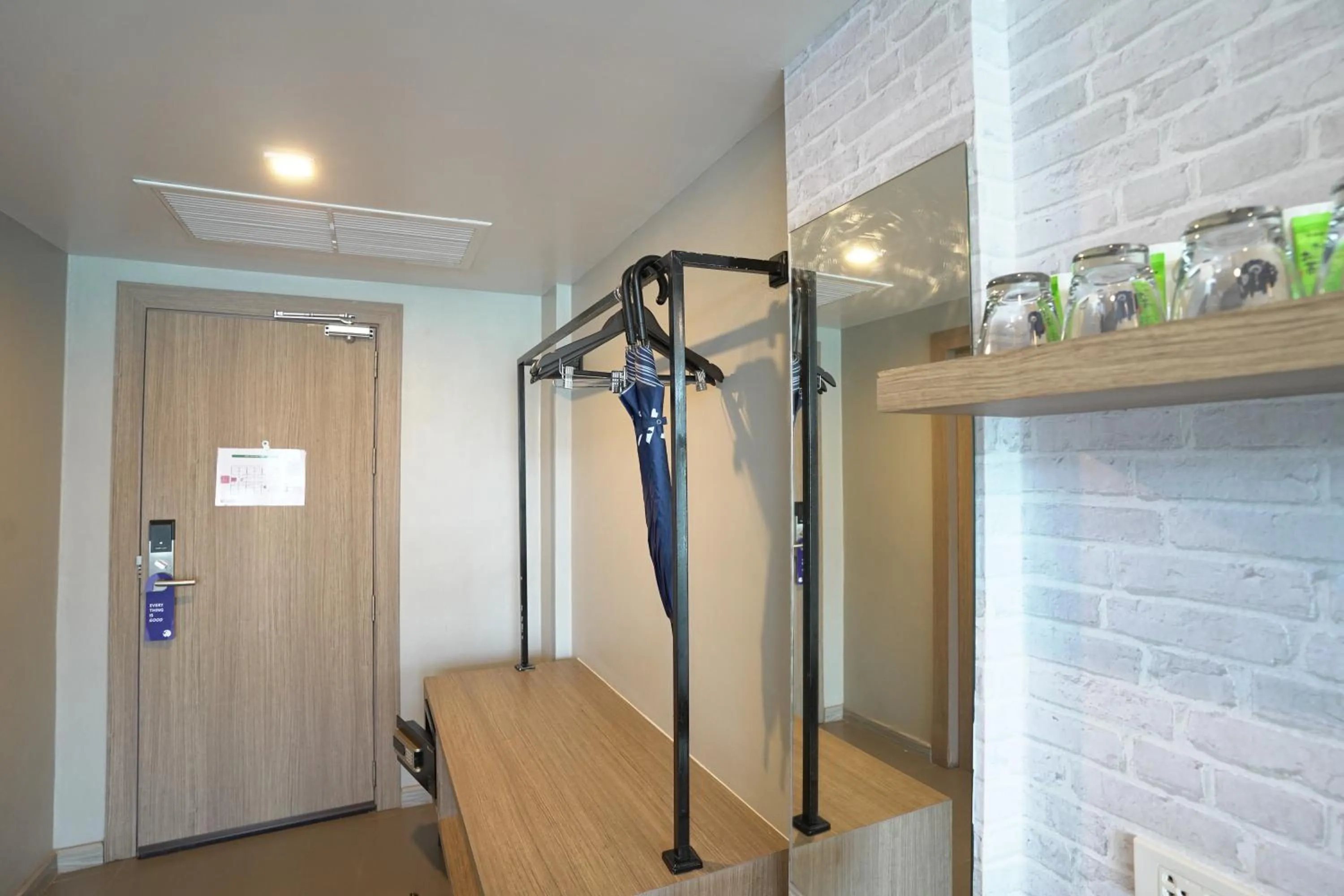 wardrobe in Kokotel Krabi Oasis