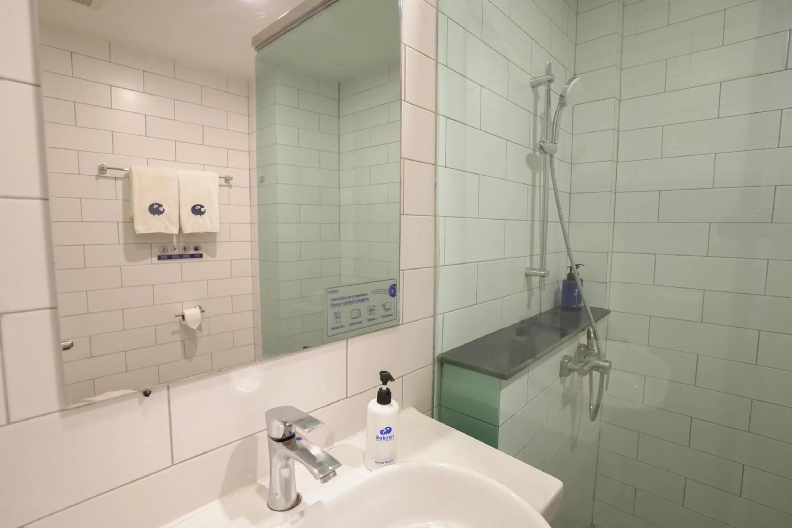 Bathroom in Kokotel Krabi Oasis