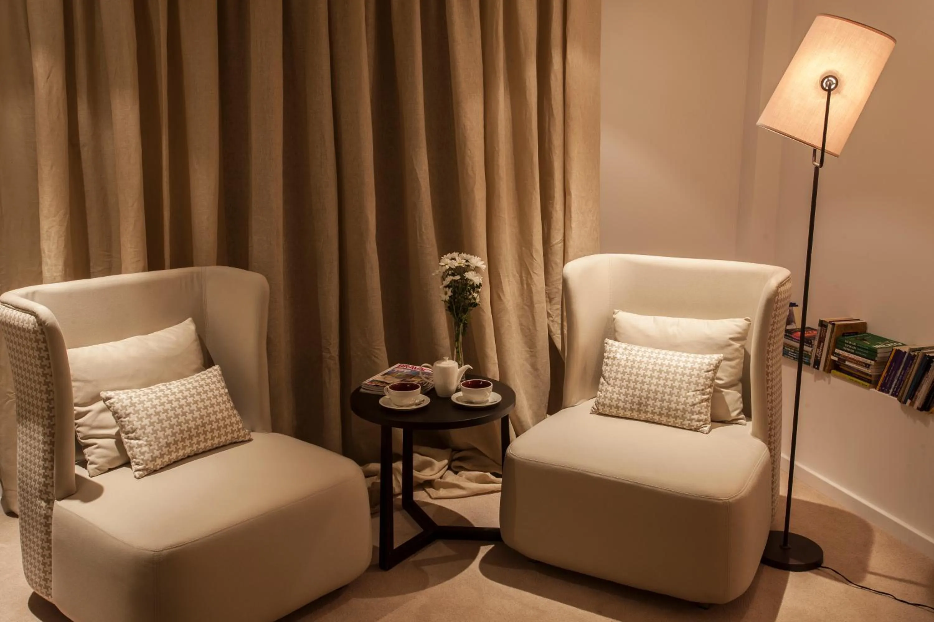 Seating area in Hotel Palisad