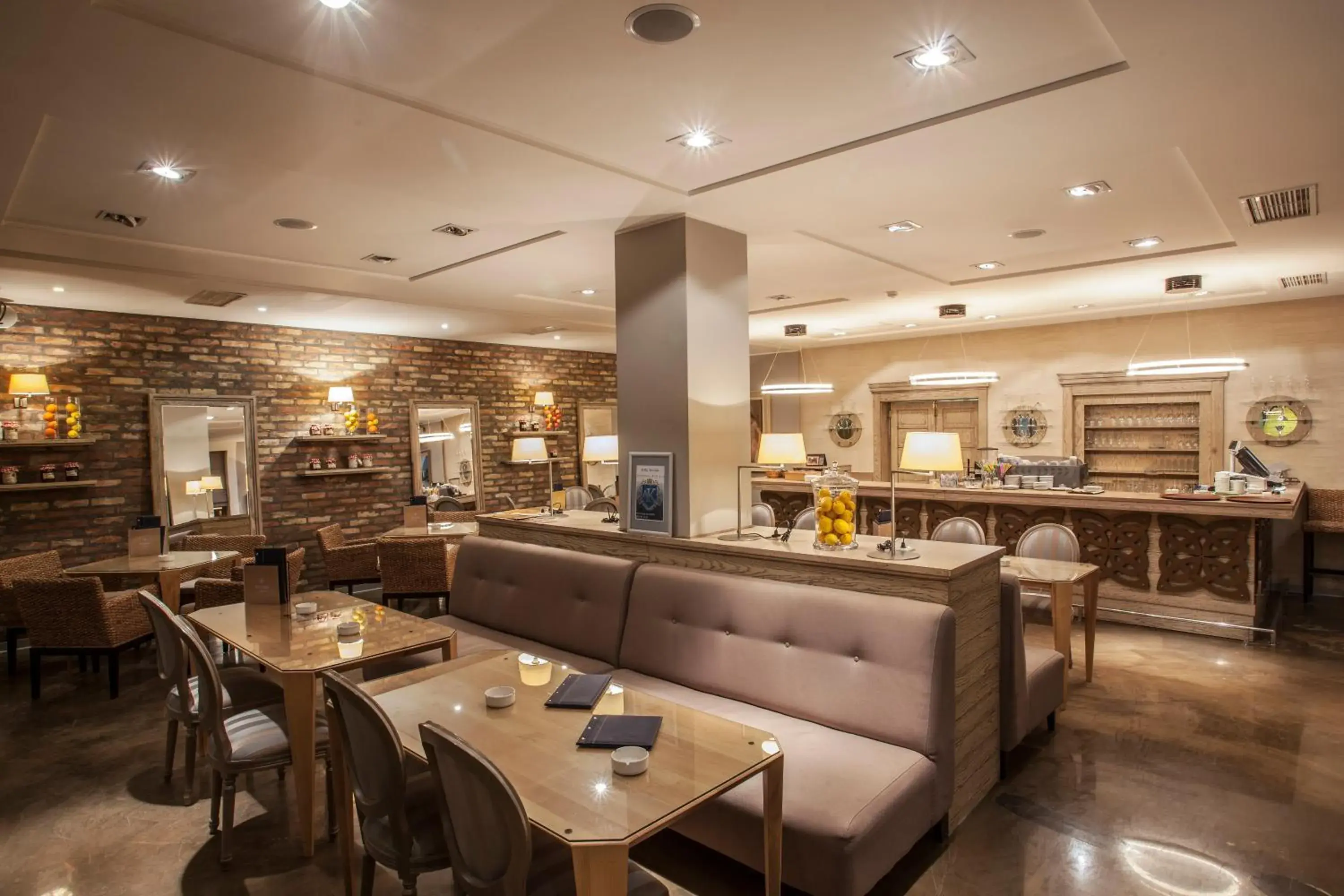 Lounge or bar in Hotel Palisad Lounge or bar in Hotel Palisad